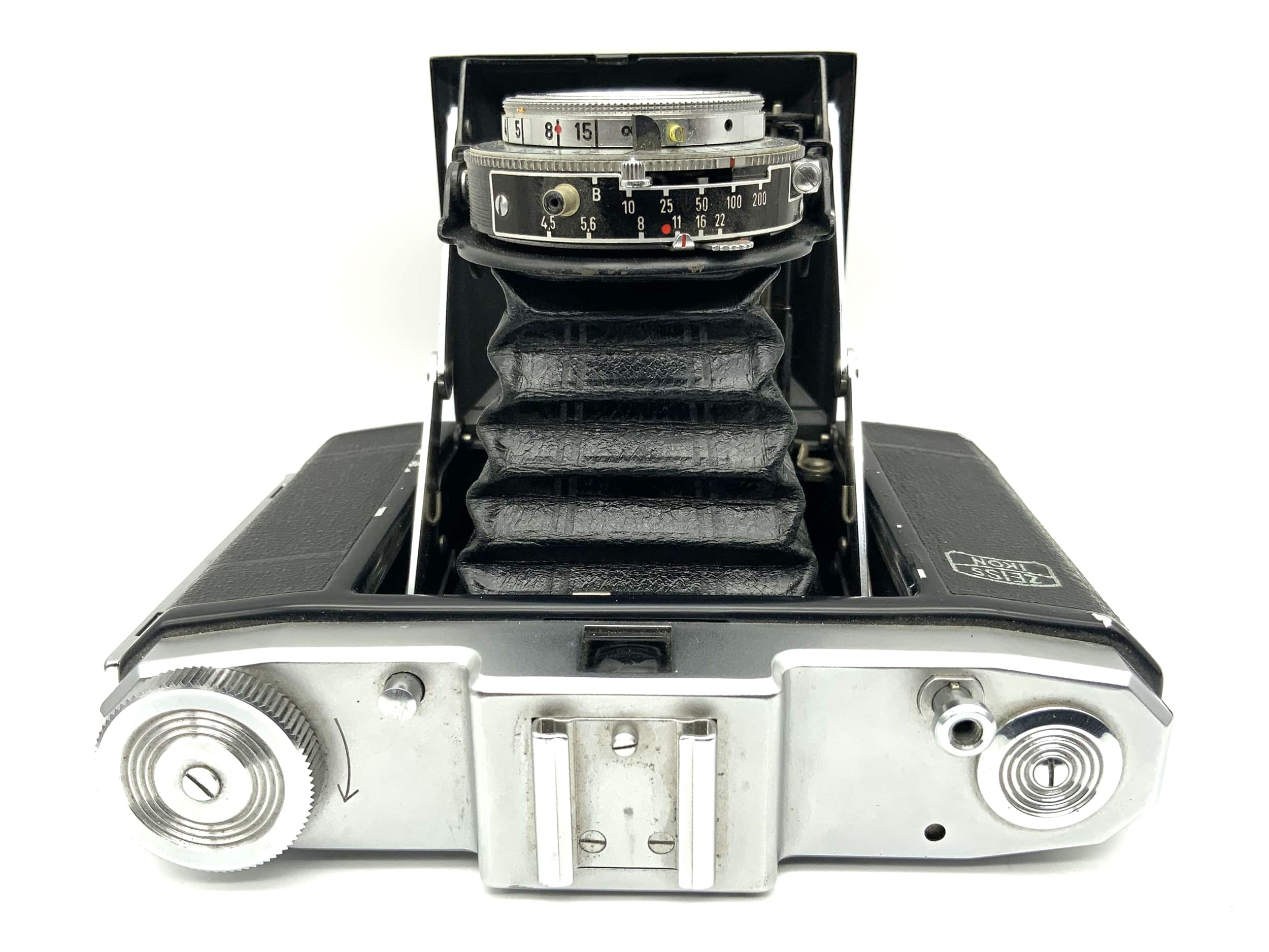 Appareil photo pliant Zeiss Ikon Nettar 518/16 avec objectif Novar Anastigmat 1:4.5 75mm Velio