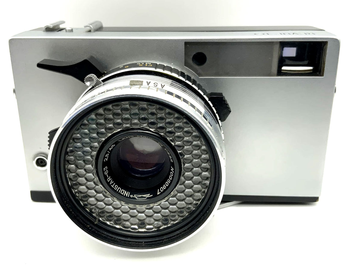Appareil photo Revue 10 à visée directe avec objectif analogique Industar-63 2.8/45, fabriqué en URSS