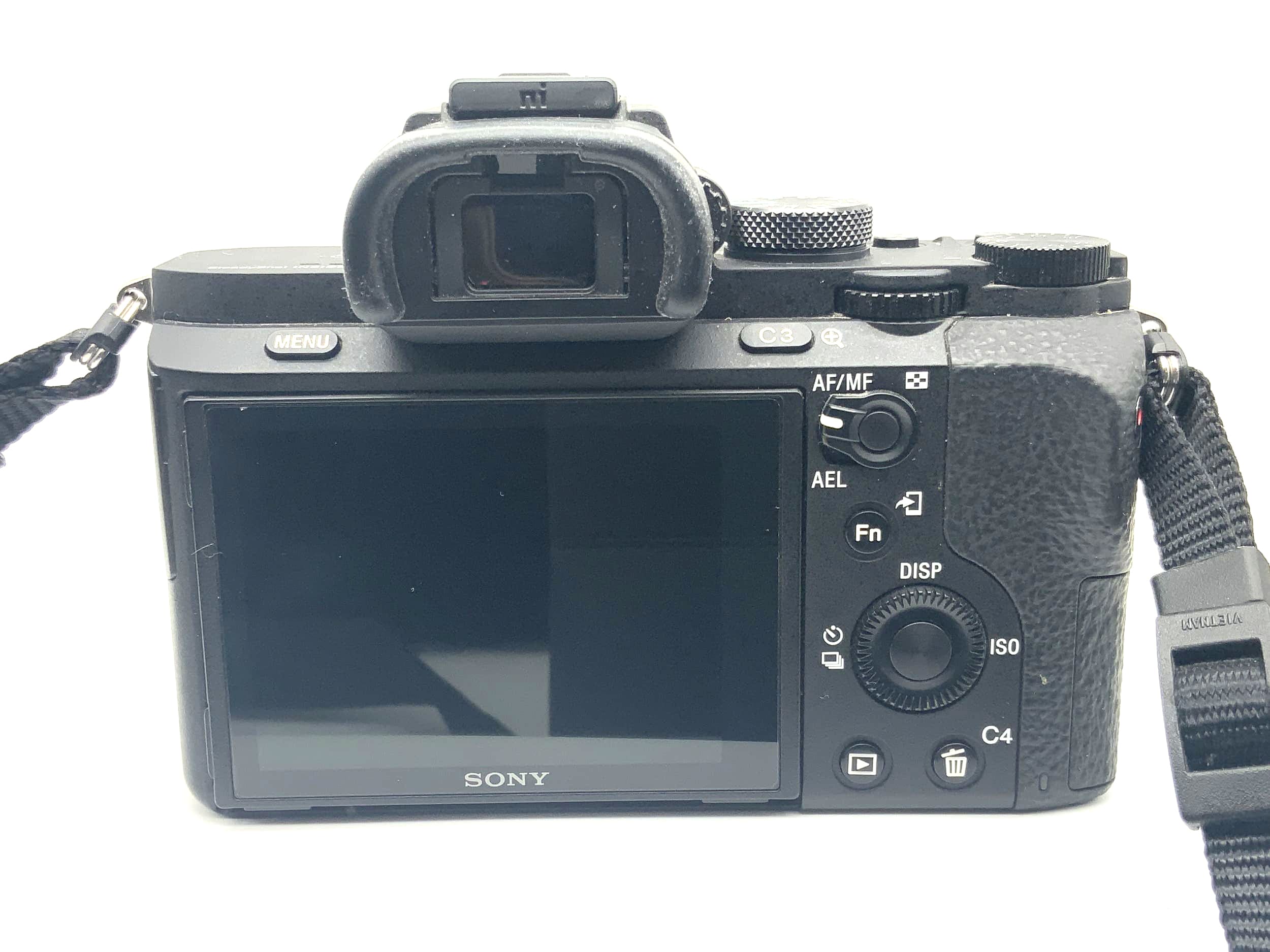 Sony Alpha 7 II with FE 3.5-5.6/28-70 oss 24.3 Megapixels Digital Camera System