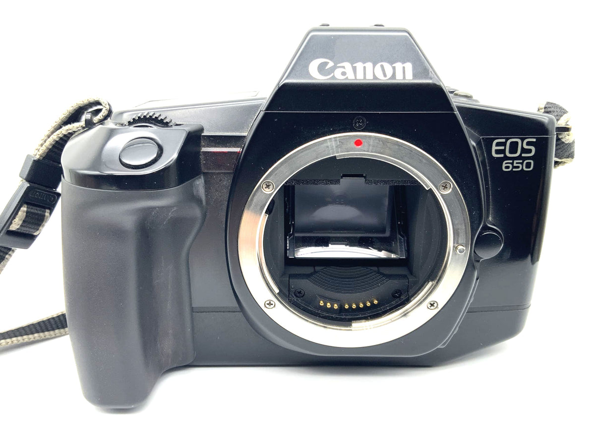 Canon EOS 650 35mm SLR camera analog body (Canon EF)