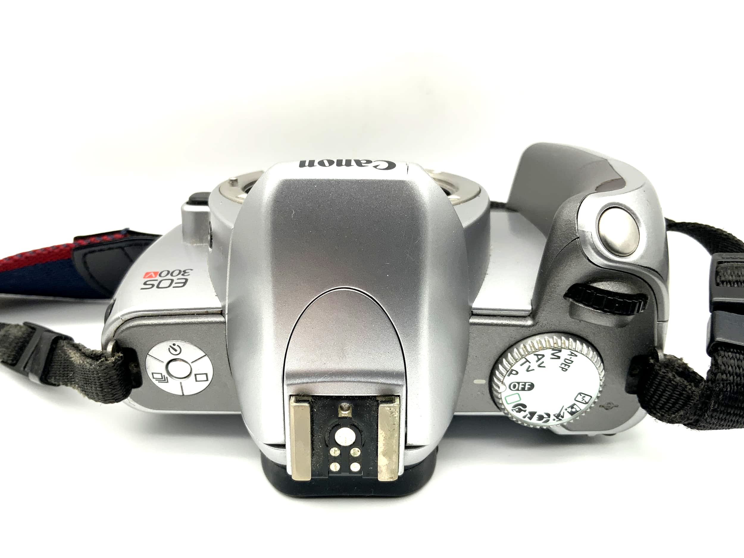 Boîtier d'appareil photo reflex argentique Canon EOS 300V 35 mm (Canon EF)