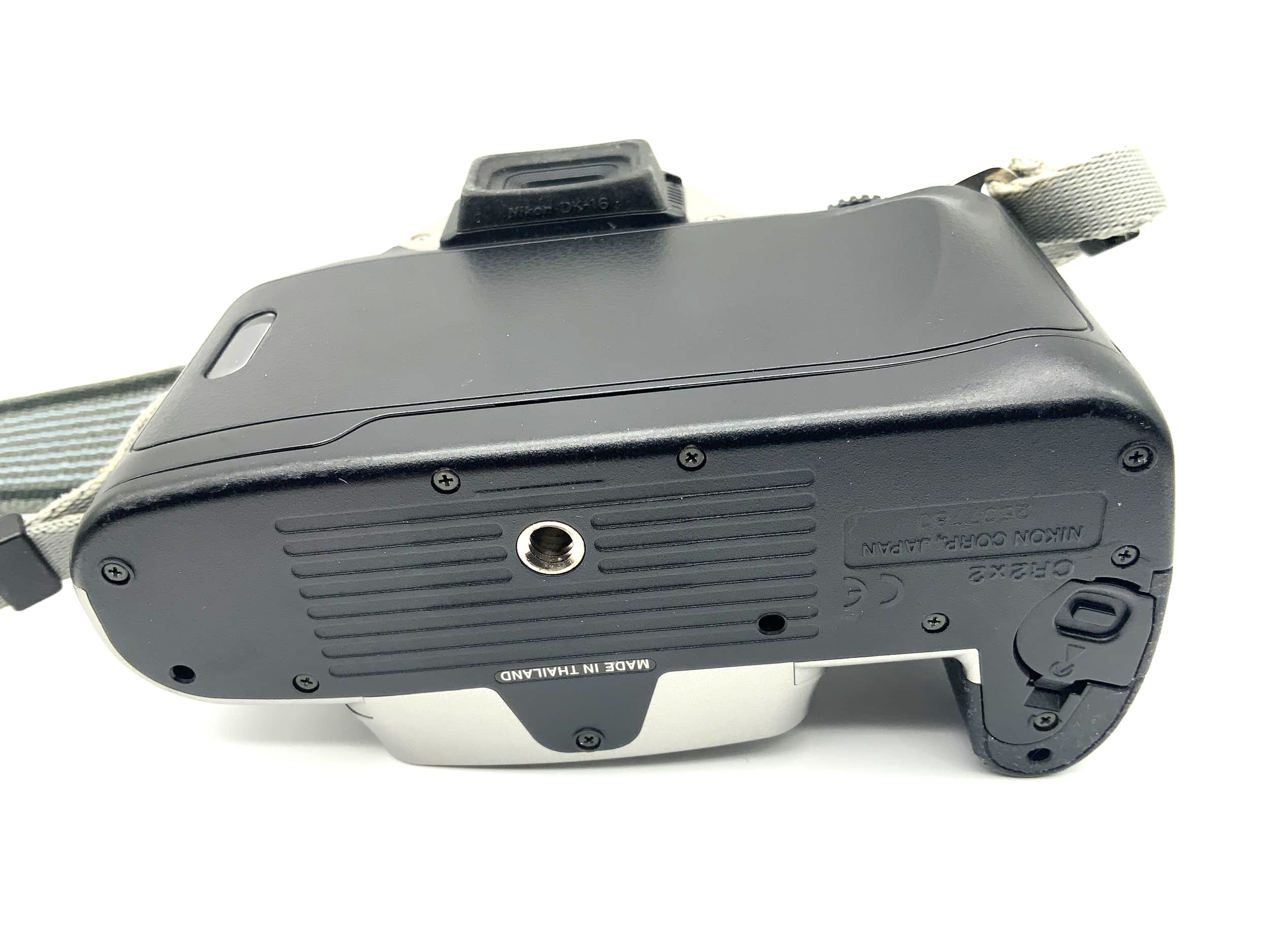 Nikon F55 35mm SLR analog camera body (Nikon AF)