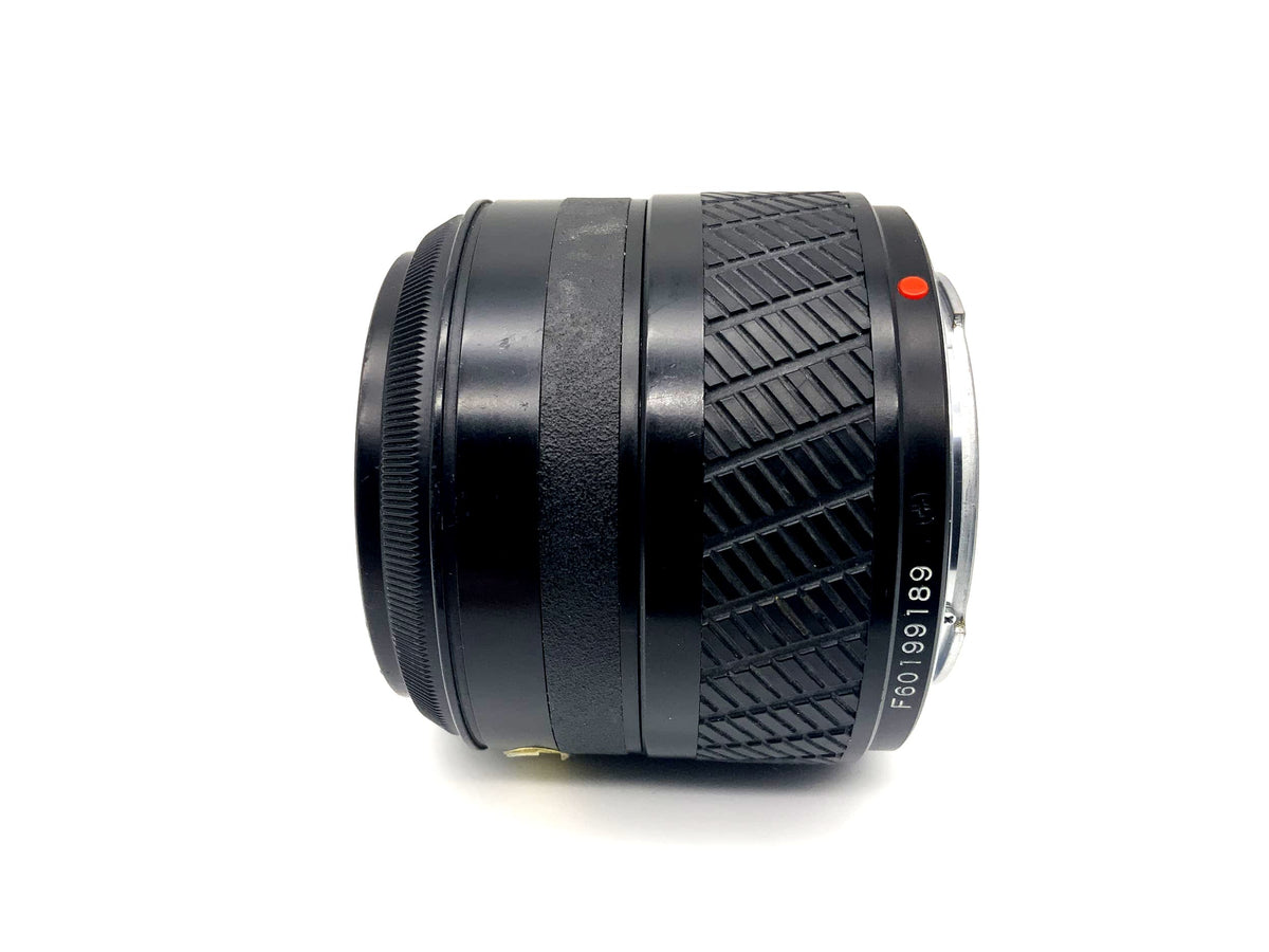Objectif Yashica 35-70 mm 1:3.3-4.5 AF Macro Kyocera (Yashica KA-R)
