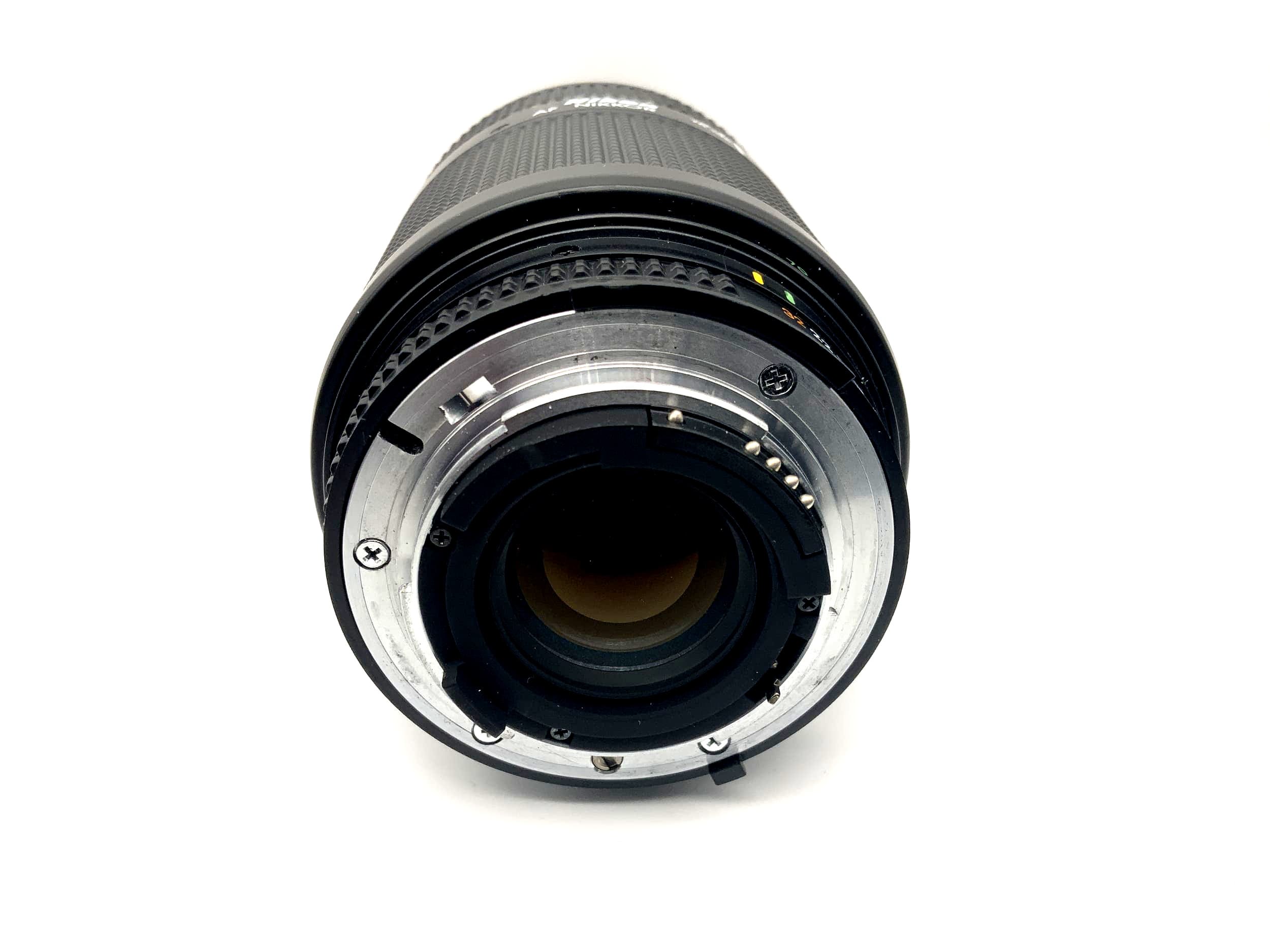 Objectif Nikon 70-210 mm 1:4-5.6 Objectif AF Nikkor pour appareil photo (Nikon AF)