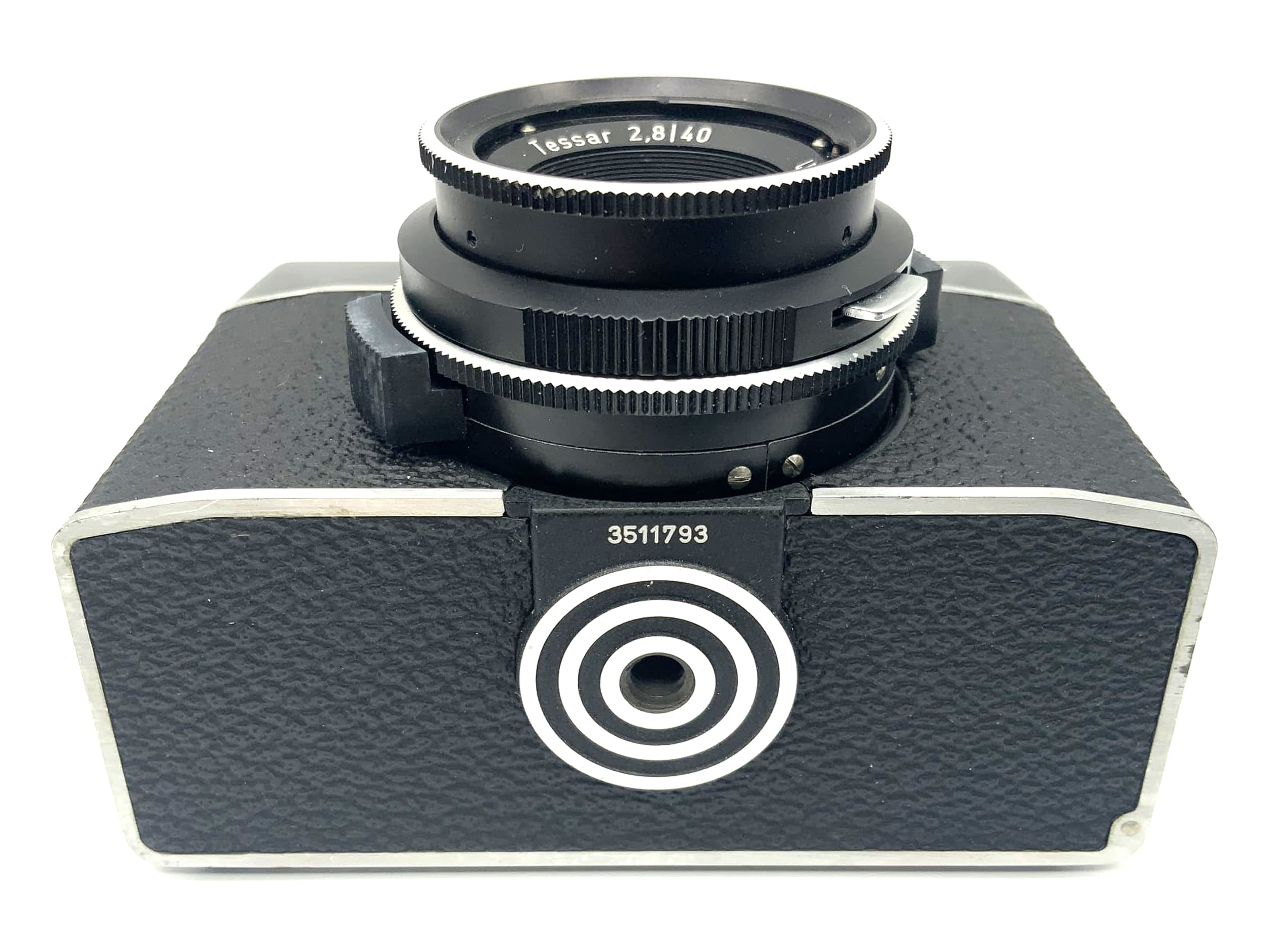 Rolleiflex SL26 35mm SLR analog camera (Carl Zeiss Tessar 2.8/40)