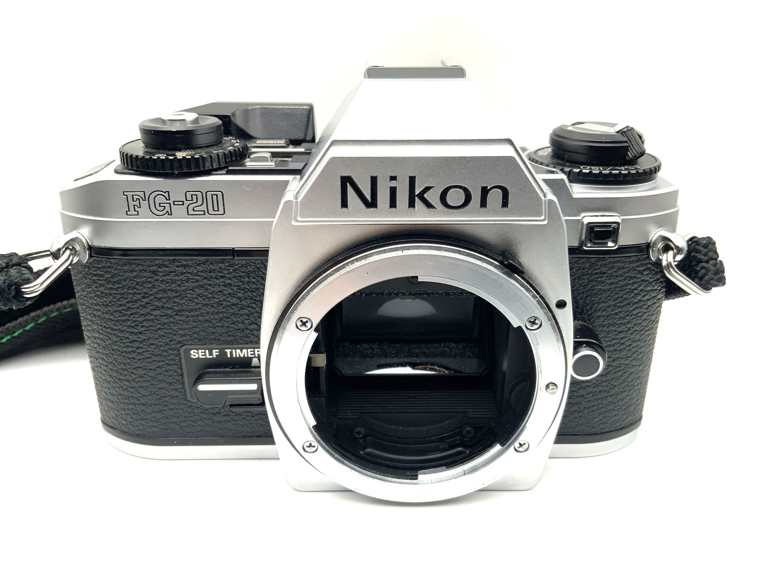 Nikon FG-20 35mm SLR analog camera body (Nikon F)