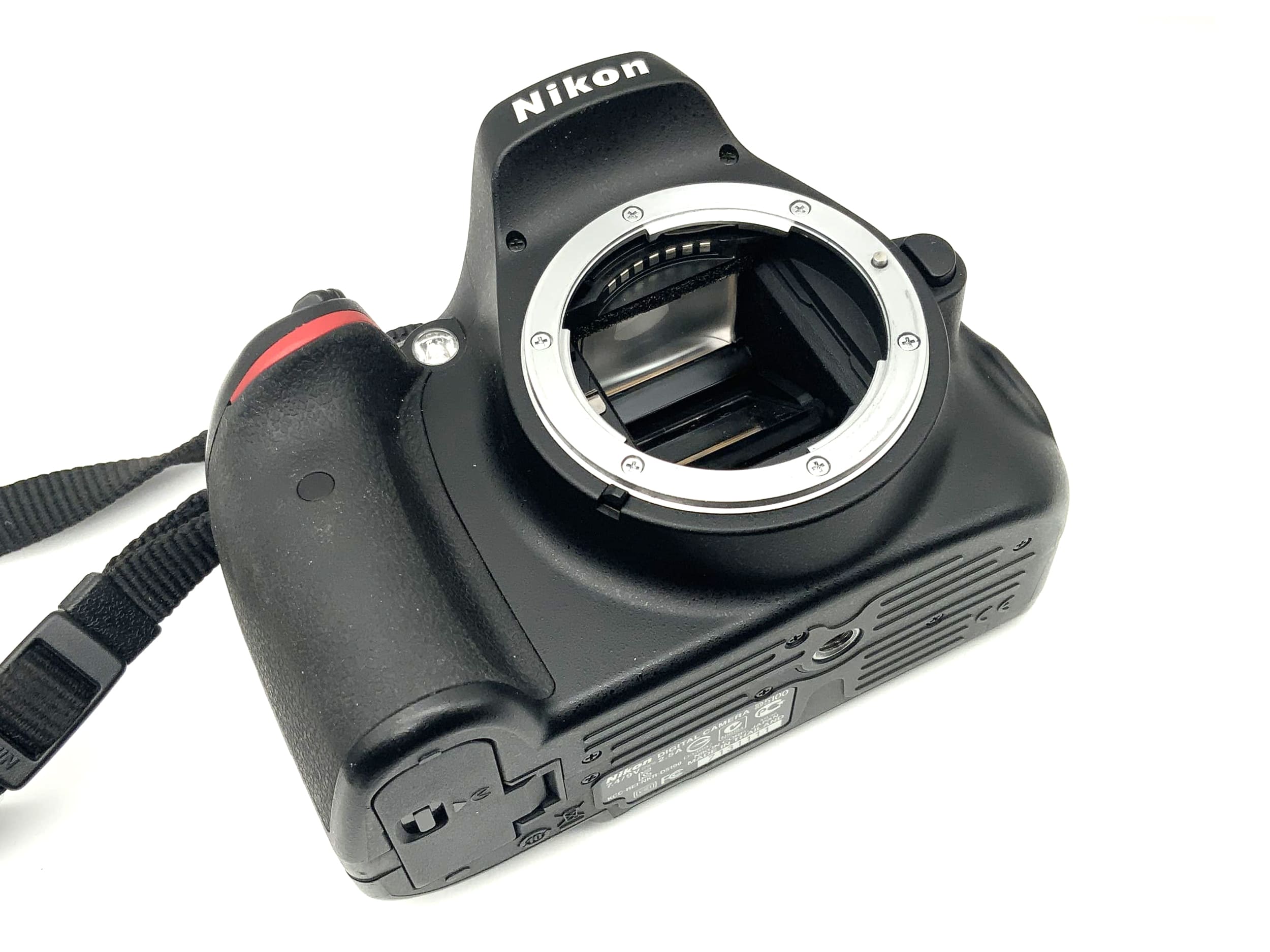 Nikon D5100 SLR camera DSLR digital body (Nikon AF)