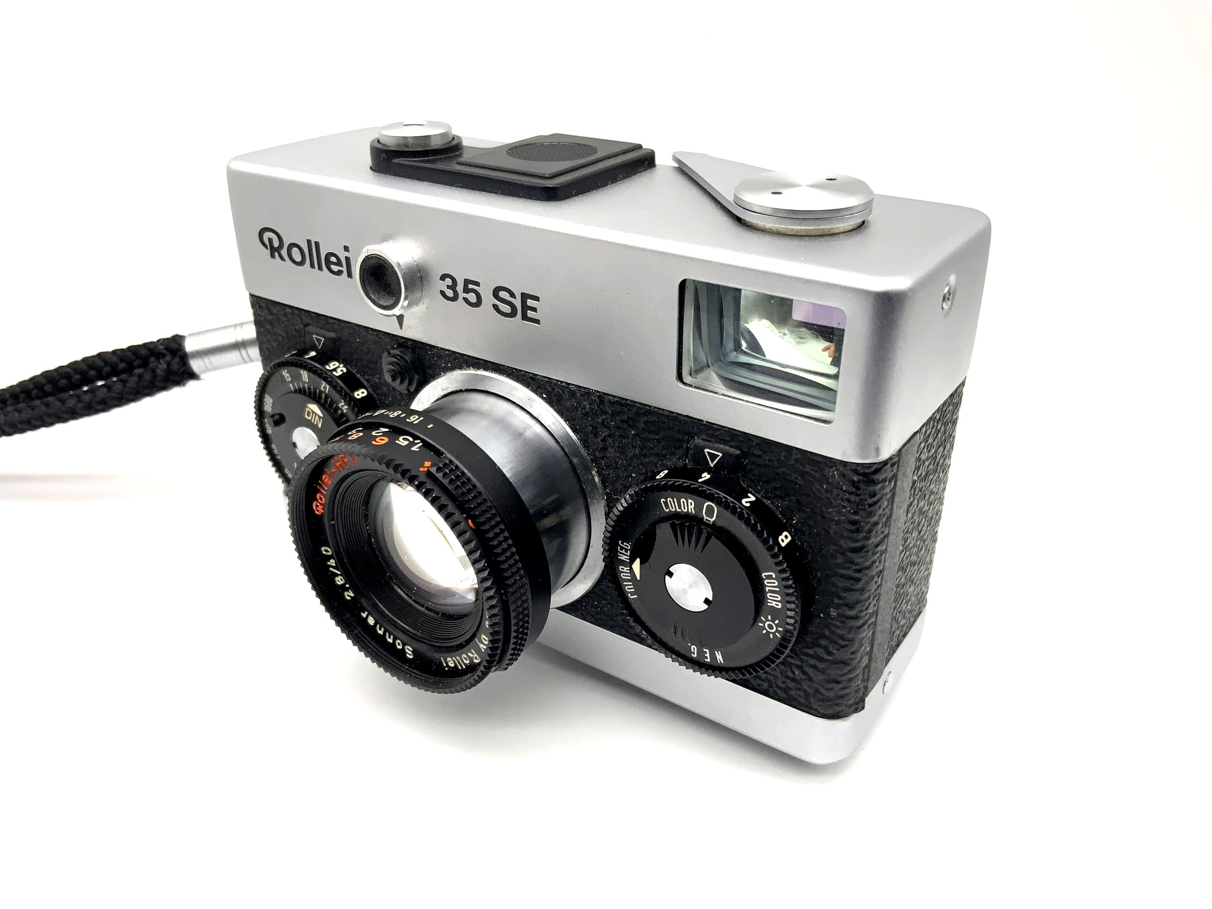 Rollei 35 SE rangefinder camera with Rollei-HFT Sonnar 2.8/40 silver