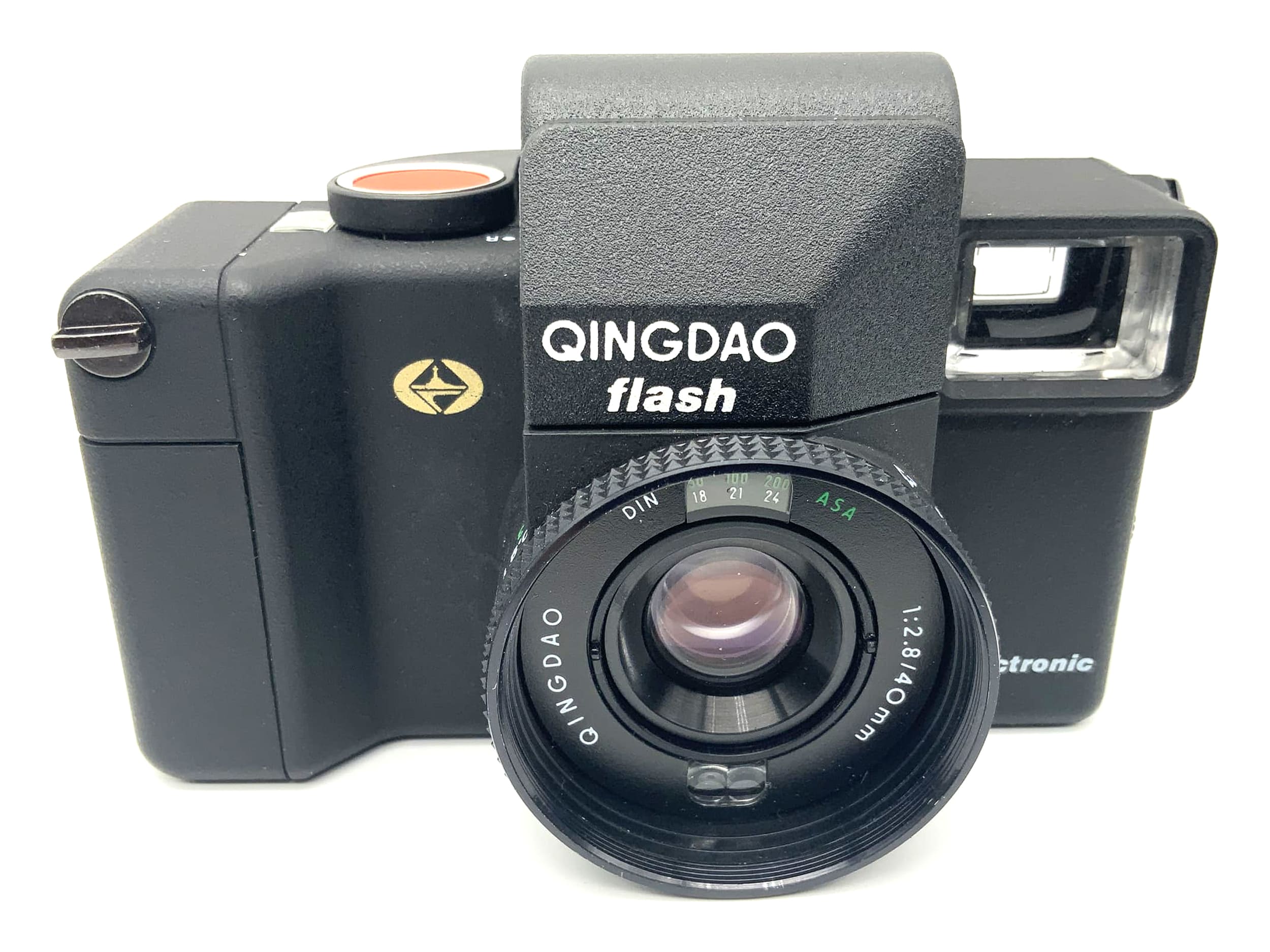 Qingdao flash viewfinder camera with 1:2.8/40mm -6 aka Agfa Optima Sensor flash