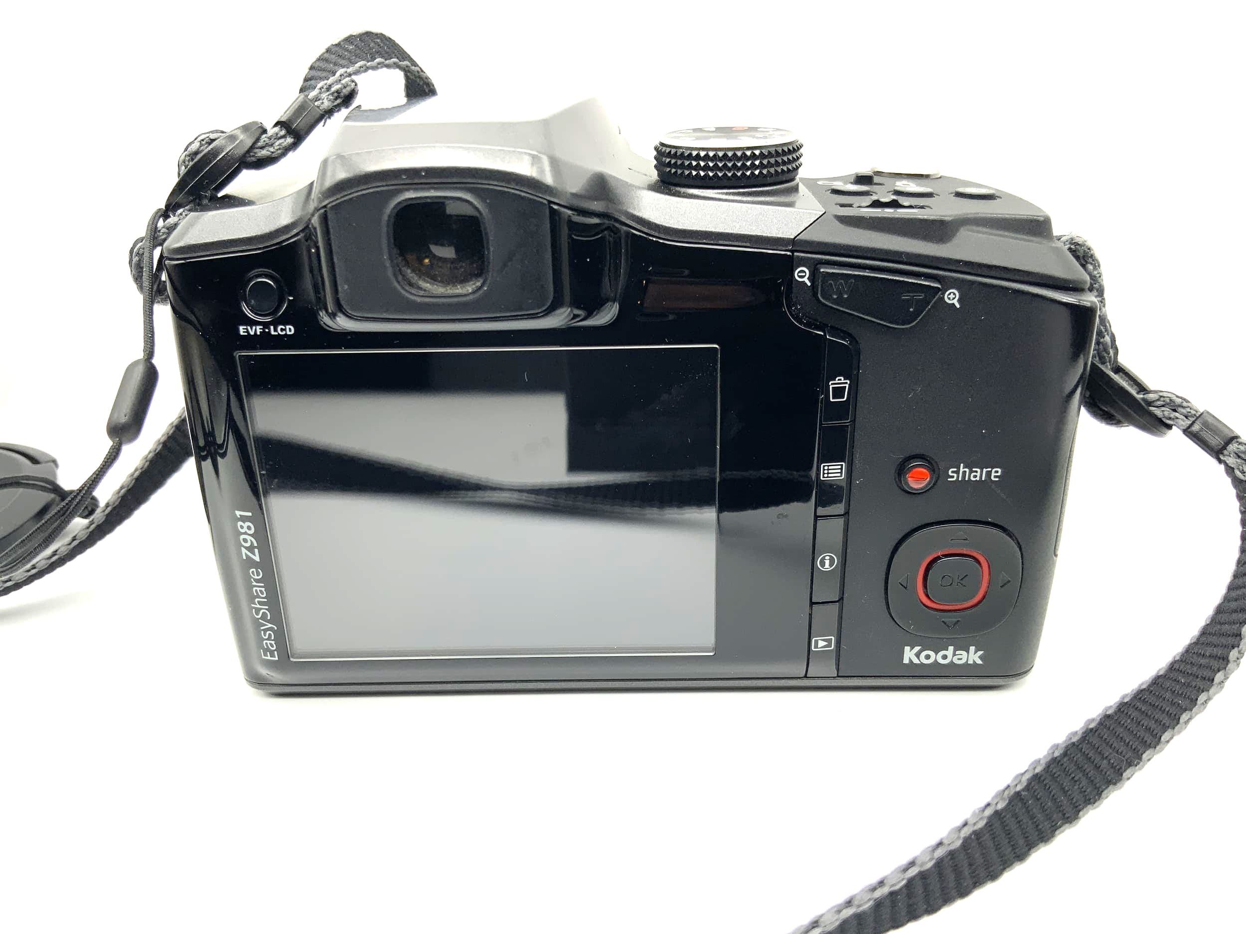 Kodak EasyShare Z981 with AF 26x Zoom Schneider Kreuznach Variogon 26-676mm 14 MP