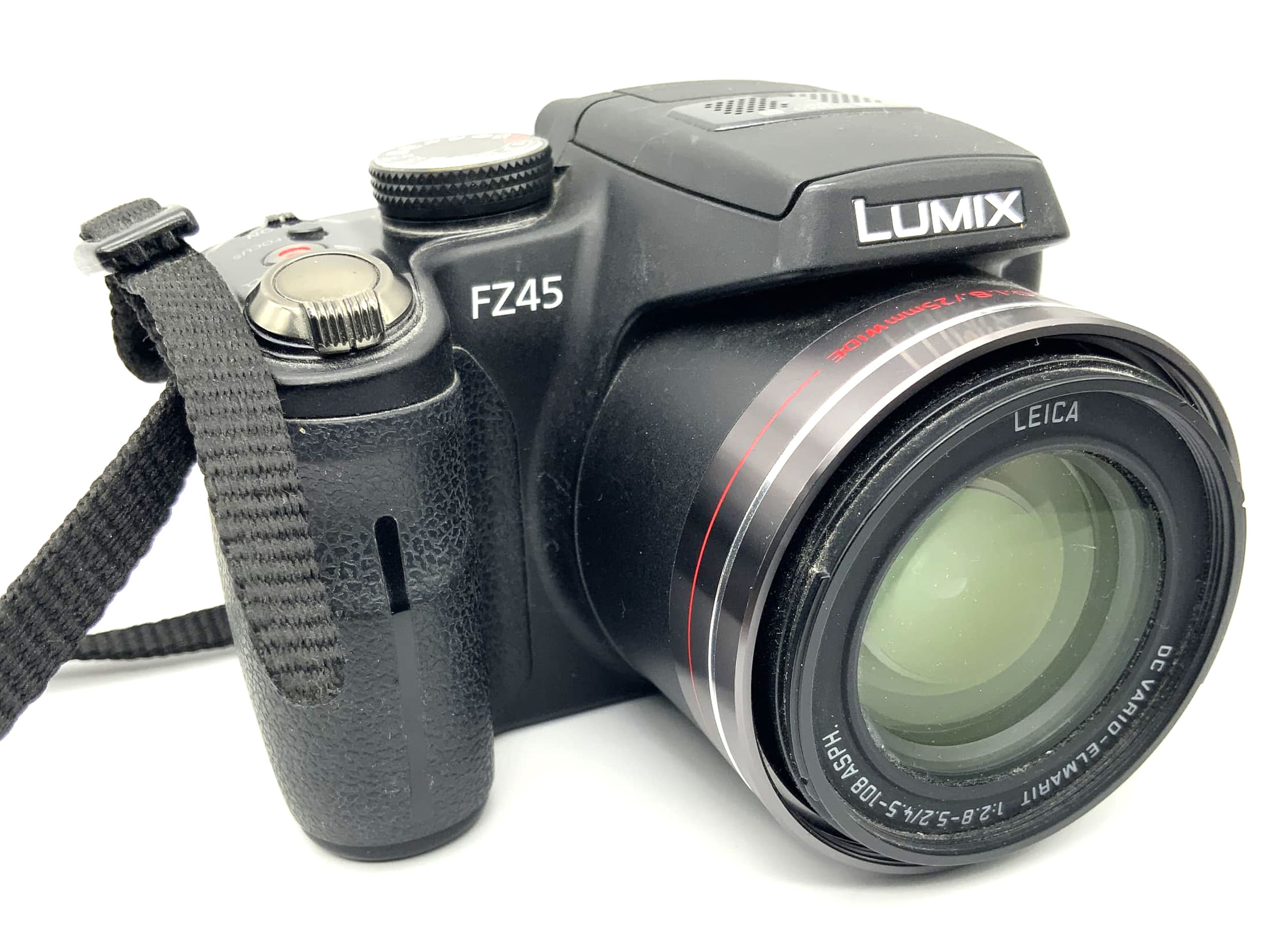 Panasonic Lumix DMC-FZ45 avec objectif Leica DC Vario-Elmarit grand angle 25 mm HD 14 MP zoom 24x