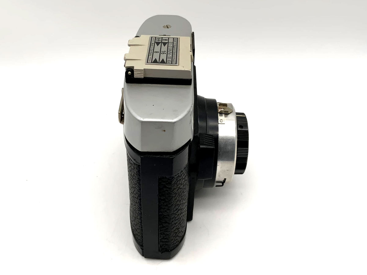 Bilora Bellaluxa roll film camera with biloscope 1:8 roll film analog camera camera