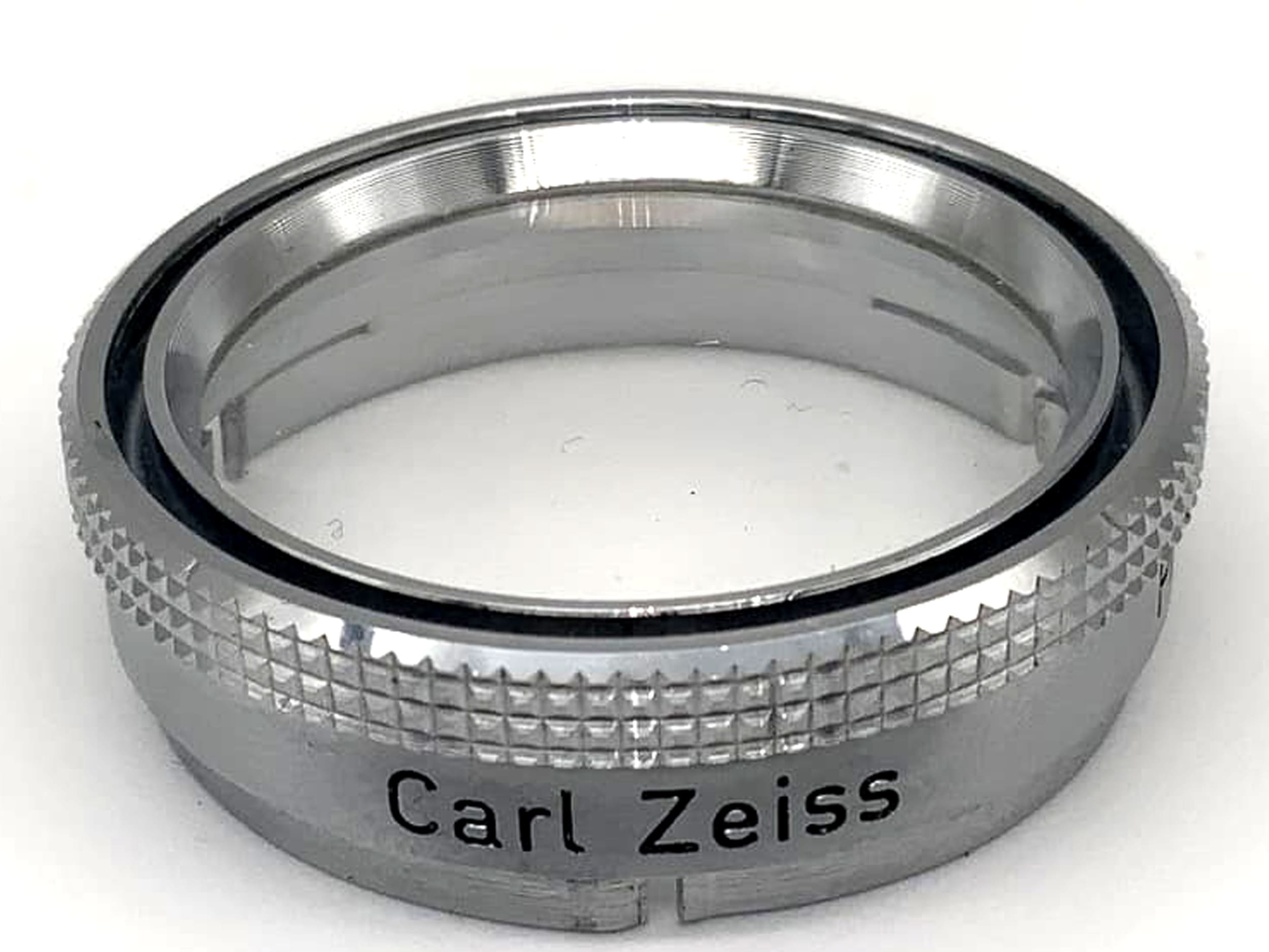 Objectif macro Carl Zeiss 28,5 mm f=0,5 m avec filtre à clipser.