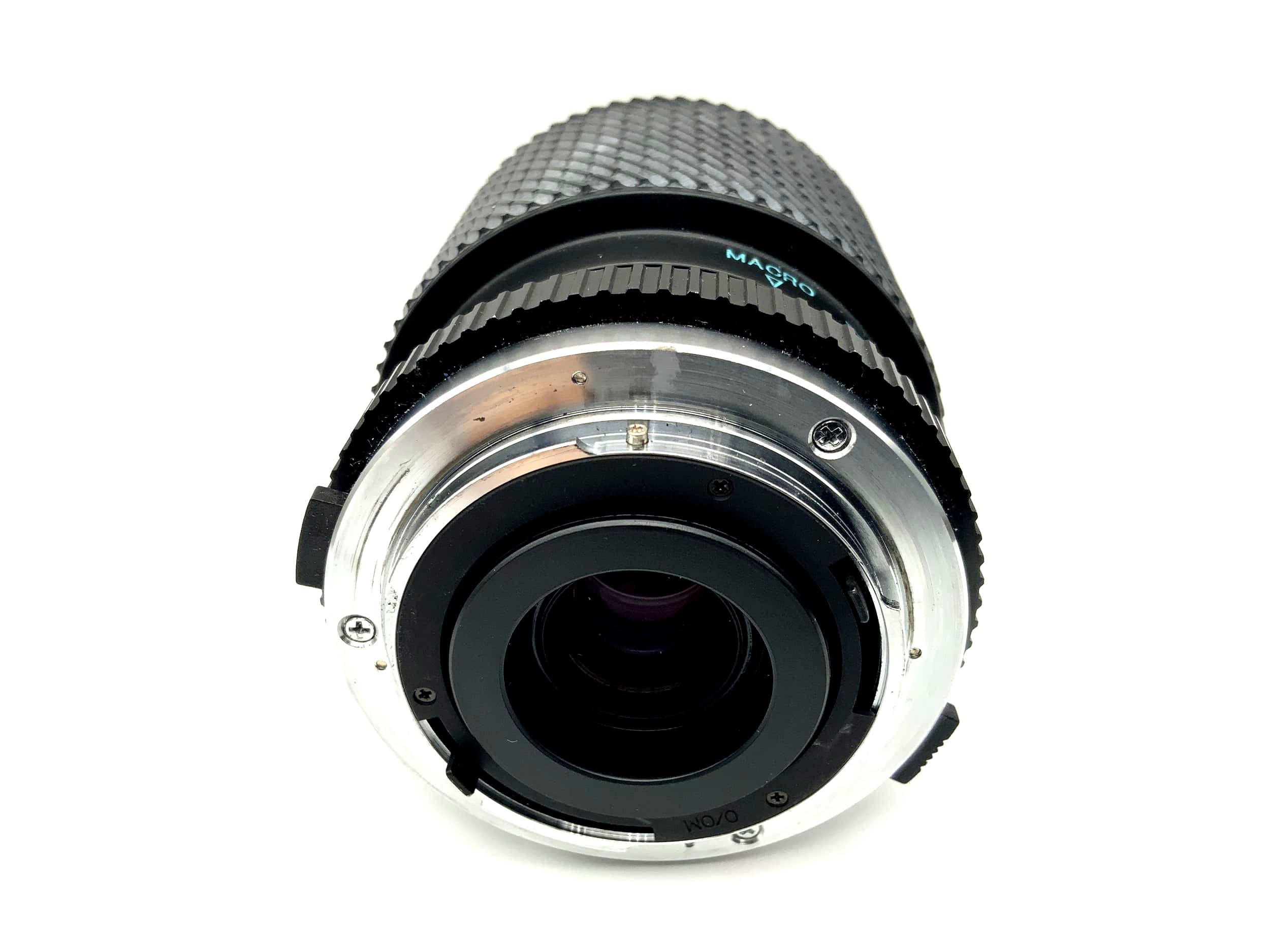 Objectif Tokina 70-210 mm 1:4-5.6 Objectif d'appareil photo SD Macro (Olympus OM)