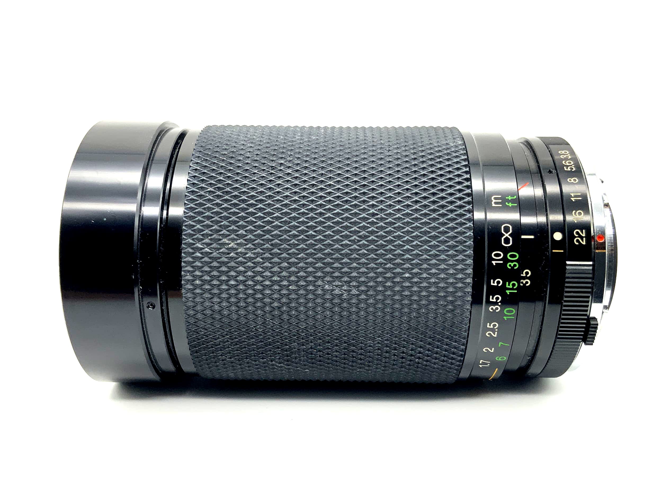 Objectif zoom Soligor 35-200 mm 1:3.8-4.8 + Macro S/M MC pour appareil photo (Olympus OM)