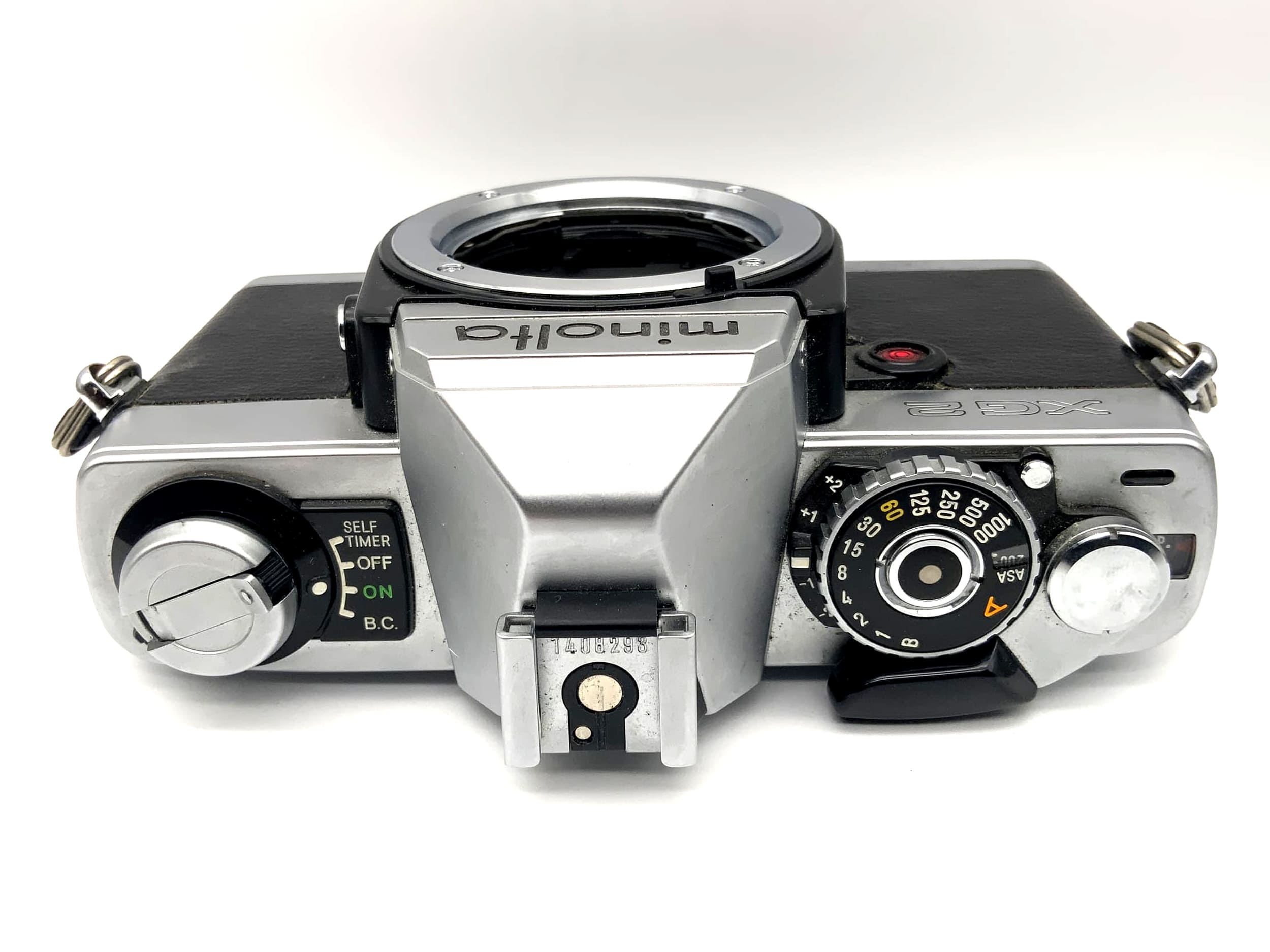 Minolta XG 2 35mm SLR analog camera body (Minolta MD)