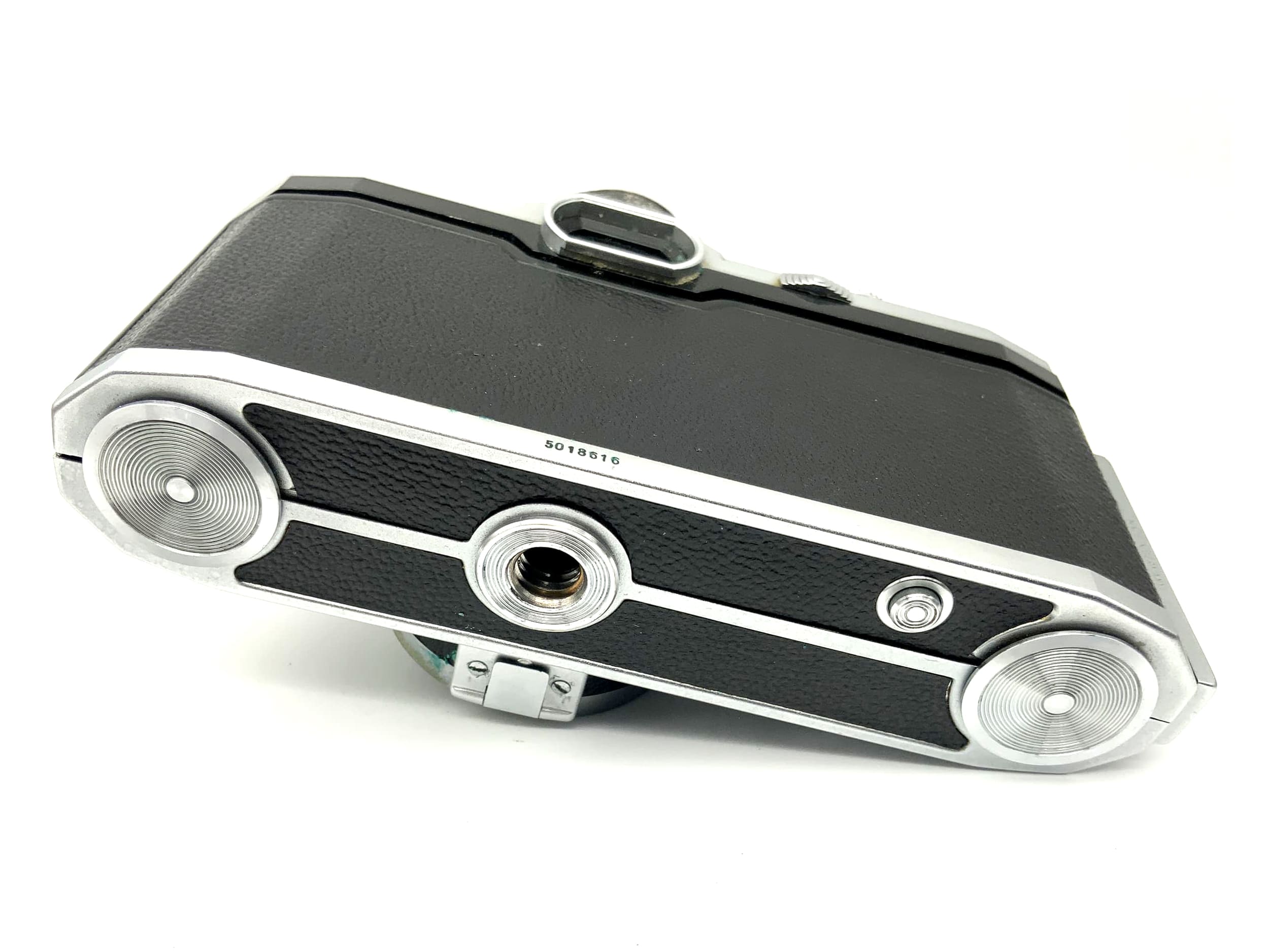 Contax E 35mm SLR analog camera body (M42) !Light meter defective!