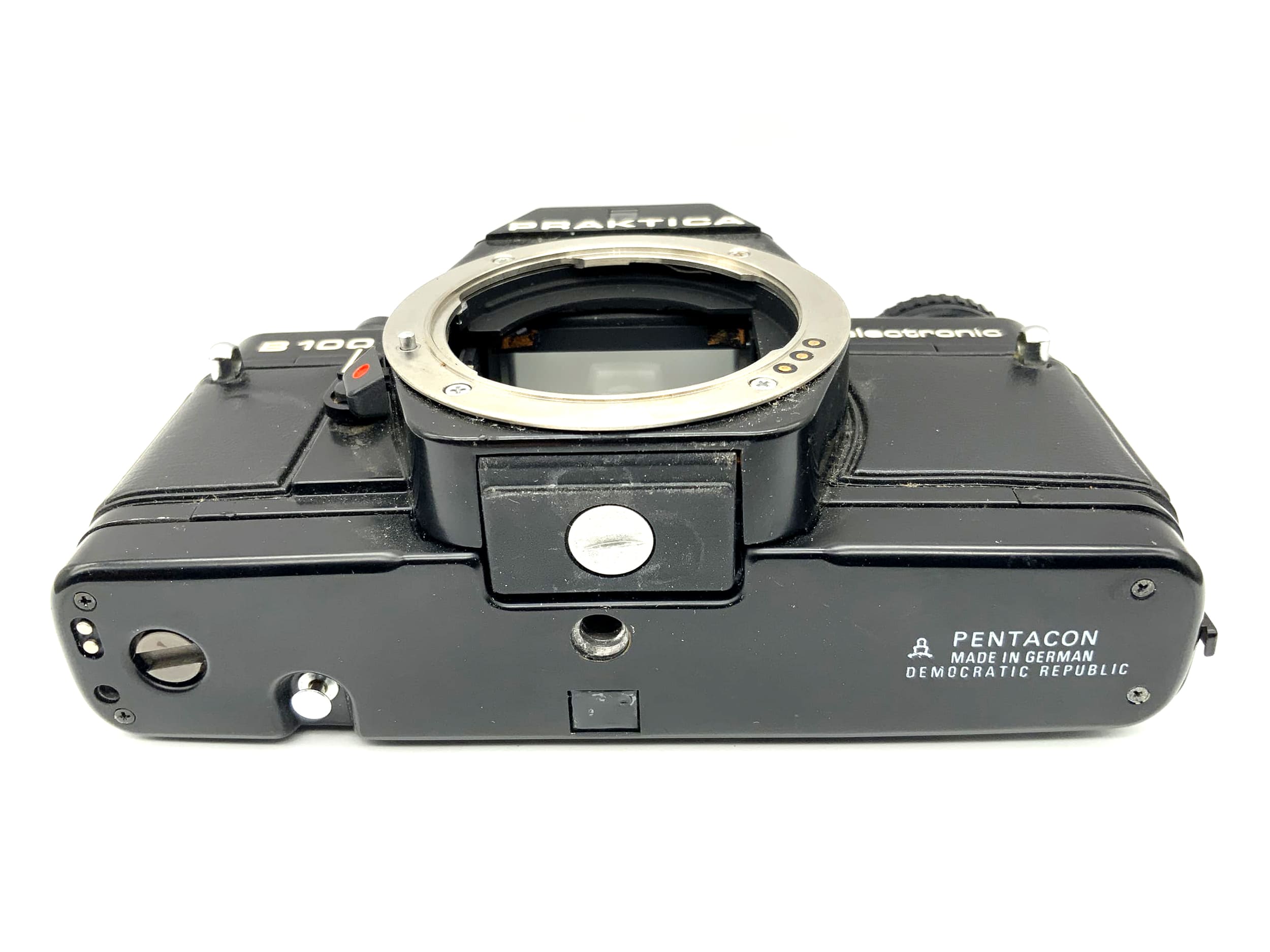 Praktica B100 electronic 35mm SLR analog Pentacon Body !Beli defective!(Praktica B)