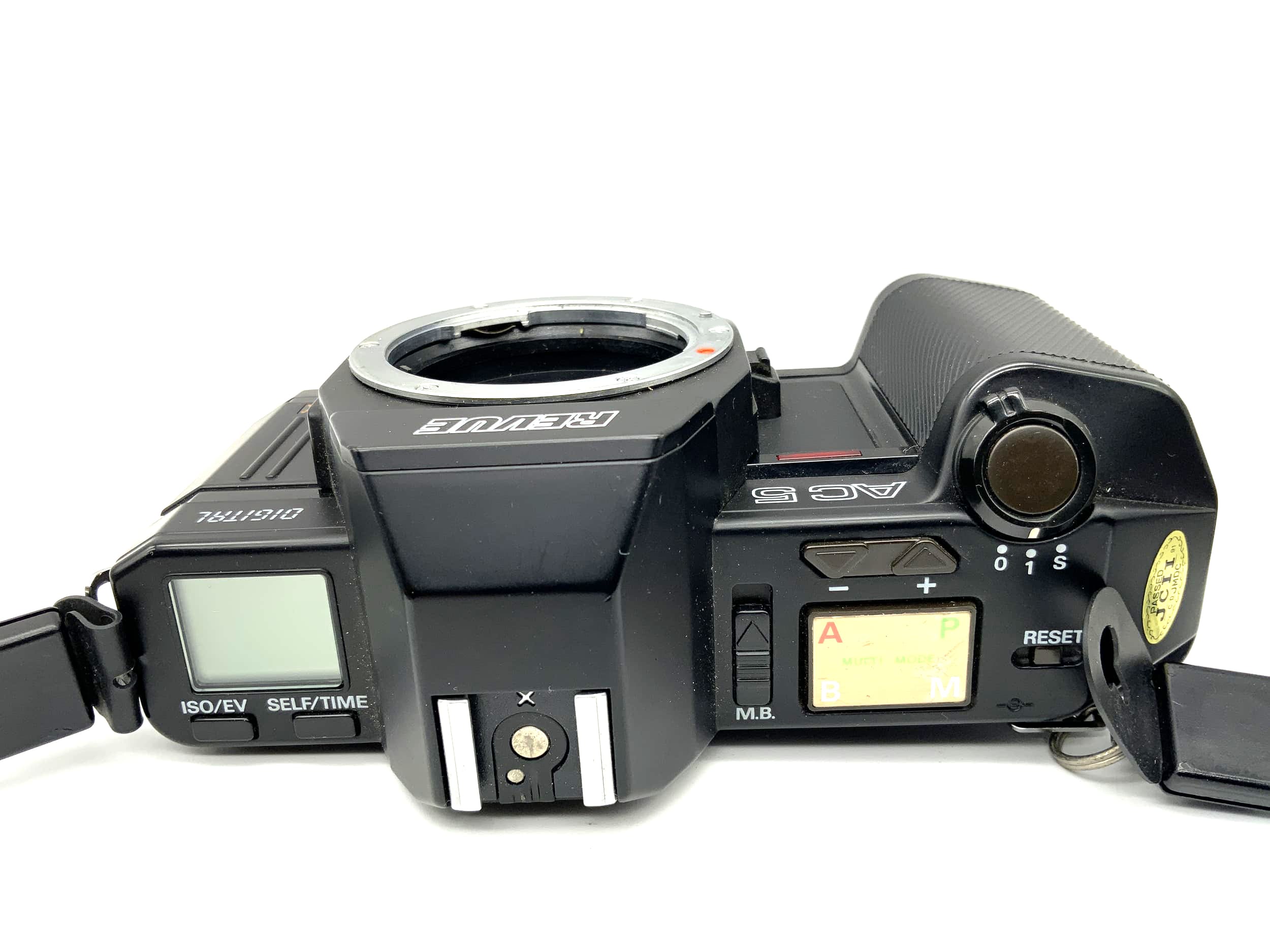 Revue AC5 Appareil photo reflex 35 mm analogique alias Chinon CP 7M (boîtier Pentax K)