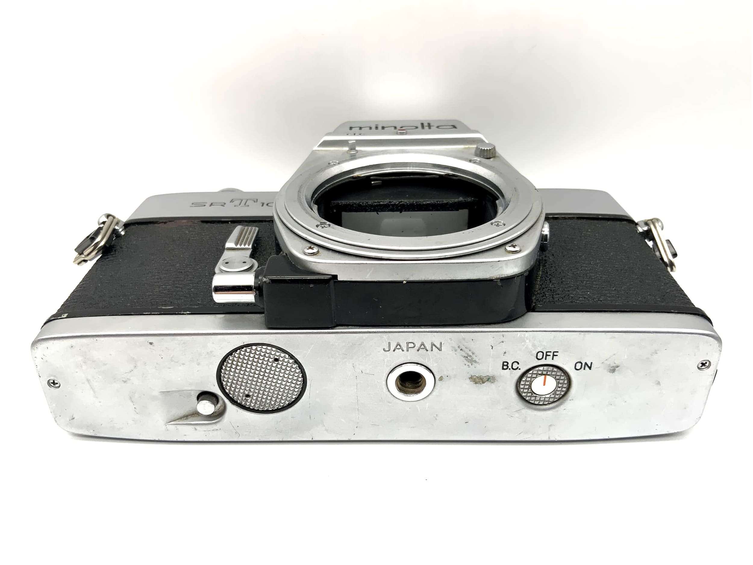 Appareil photo reflex argentique Minolta SRT 101 35 mm (Minolta MD) ! Cellule de pose défectueuse !
