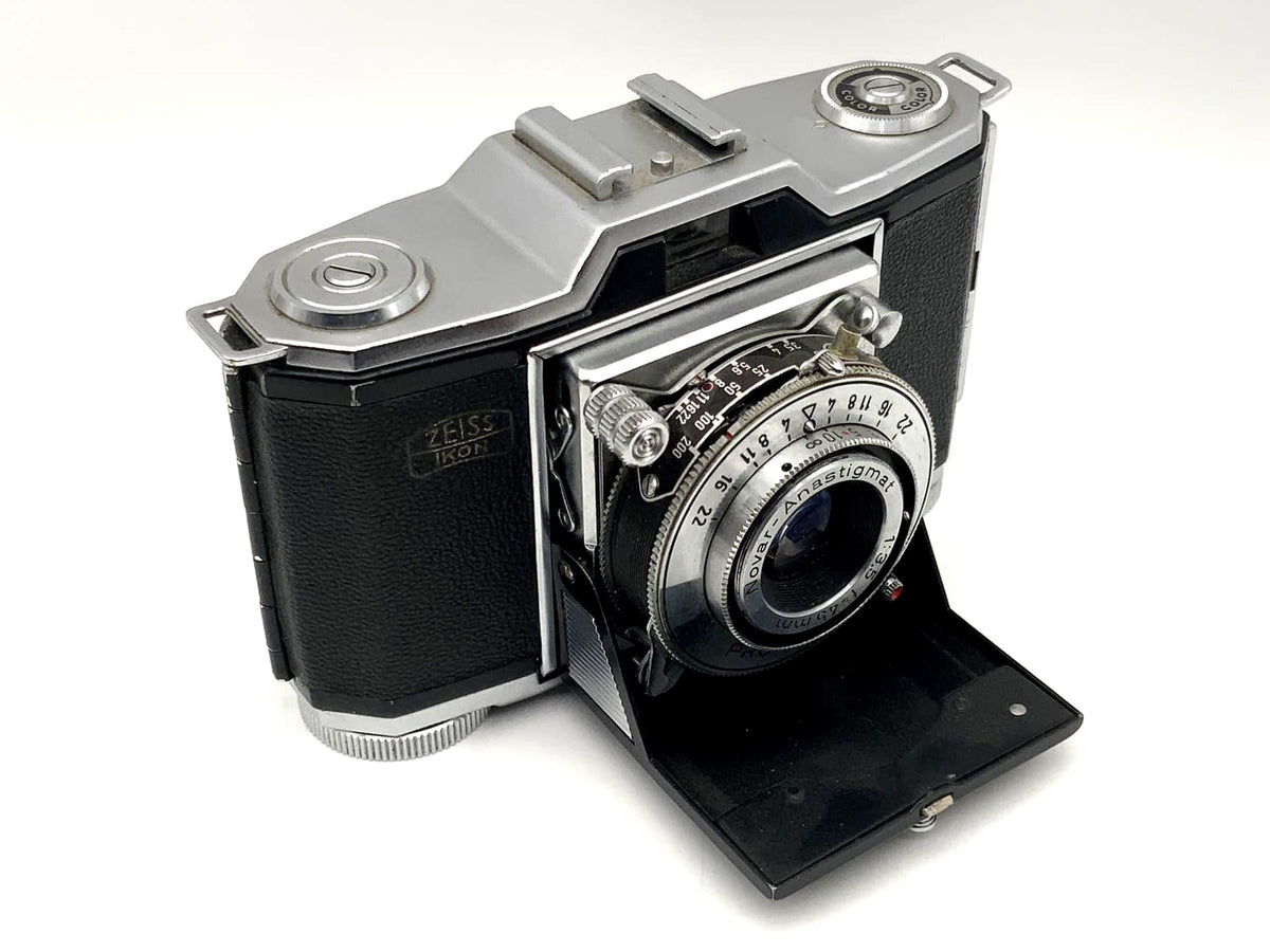 Appareil photo pliant Zeiss Ikon Contina 522/24 avec objectif Novar Anastigmat 1:3.5 f=45mm Pronto