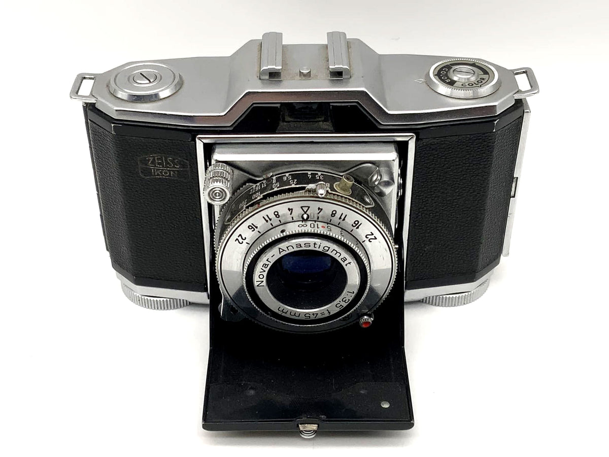 Appareil photo pliant Zeiss Ikon Contina 522/24 avec objectif Novar Anastigmat 1:3.5 f=45mm Pronto