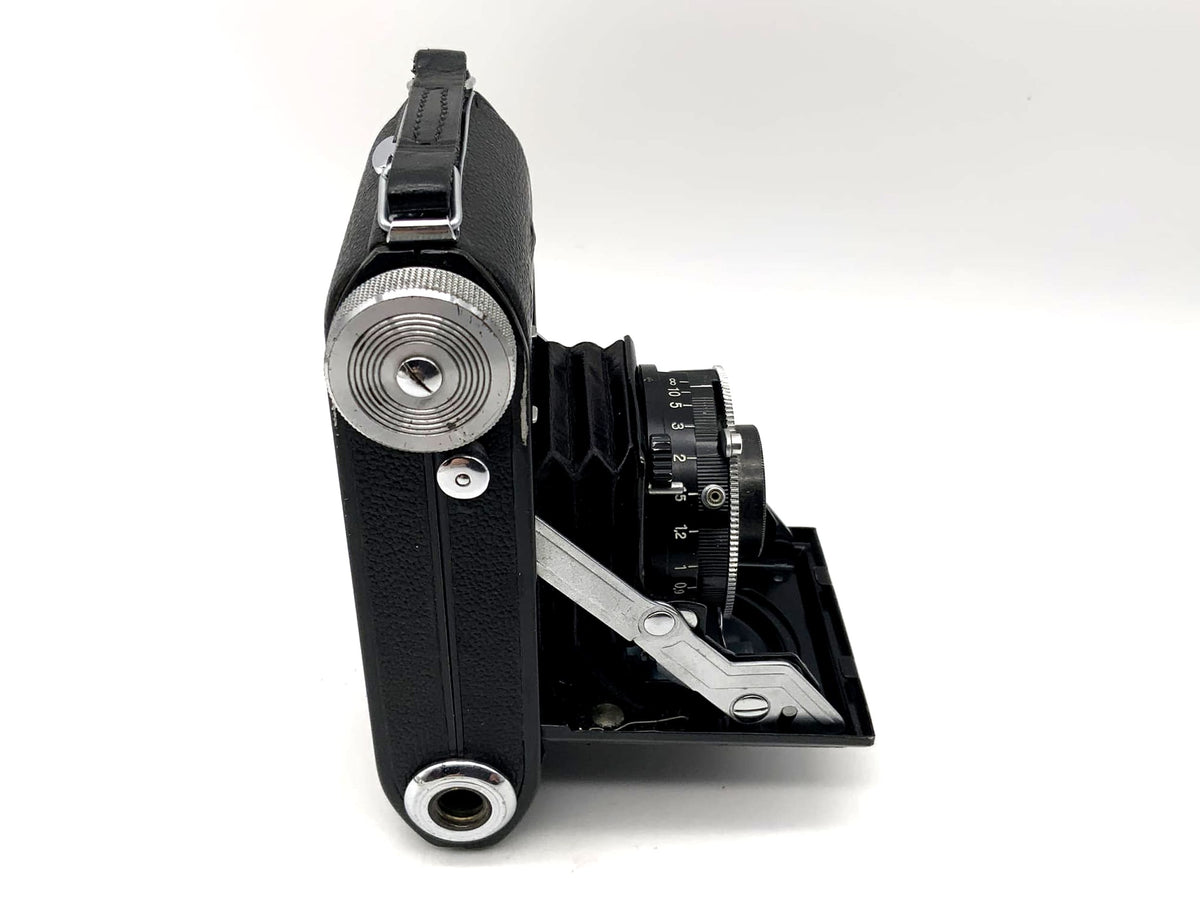Appareil photo pliant Balda Beltica avec objectif Carl Zeiss Tessar 1:3.5 f=5cm rouge T Cludor