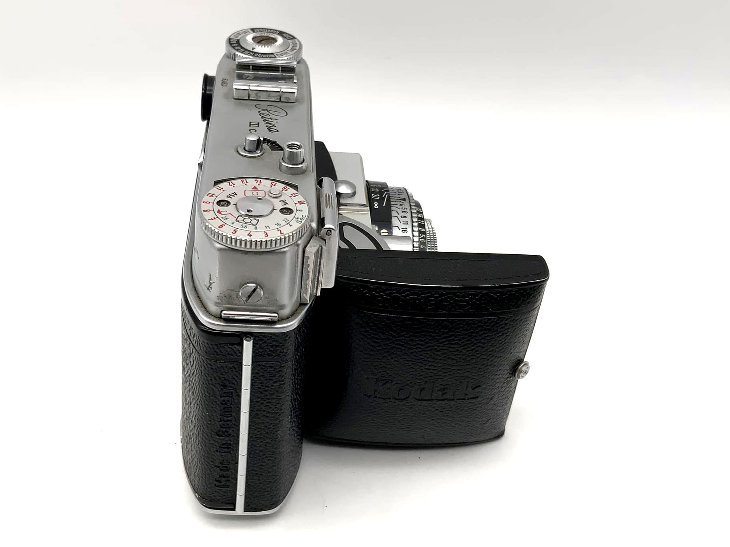 Appareil photo pliant Kodak Retina IIIc avec objectif Schneider Kreuznach Xenar f:2.0/50mm (défectueux)