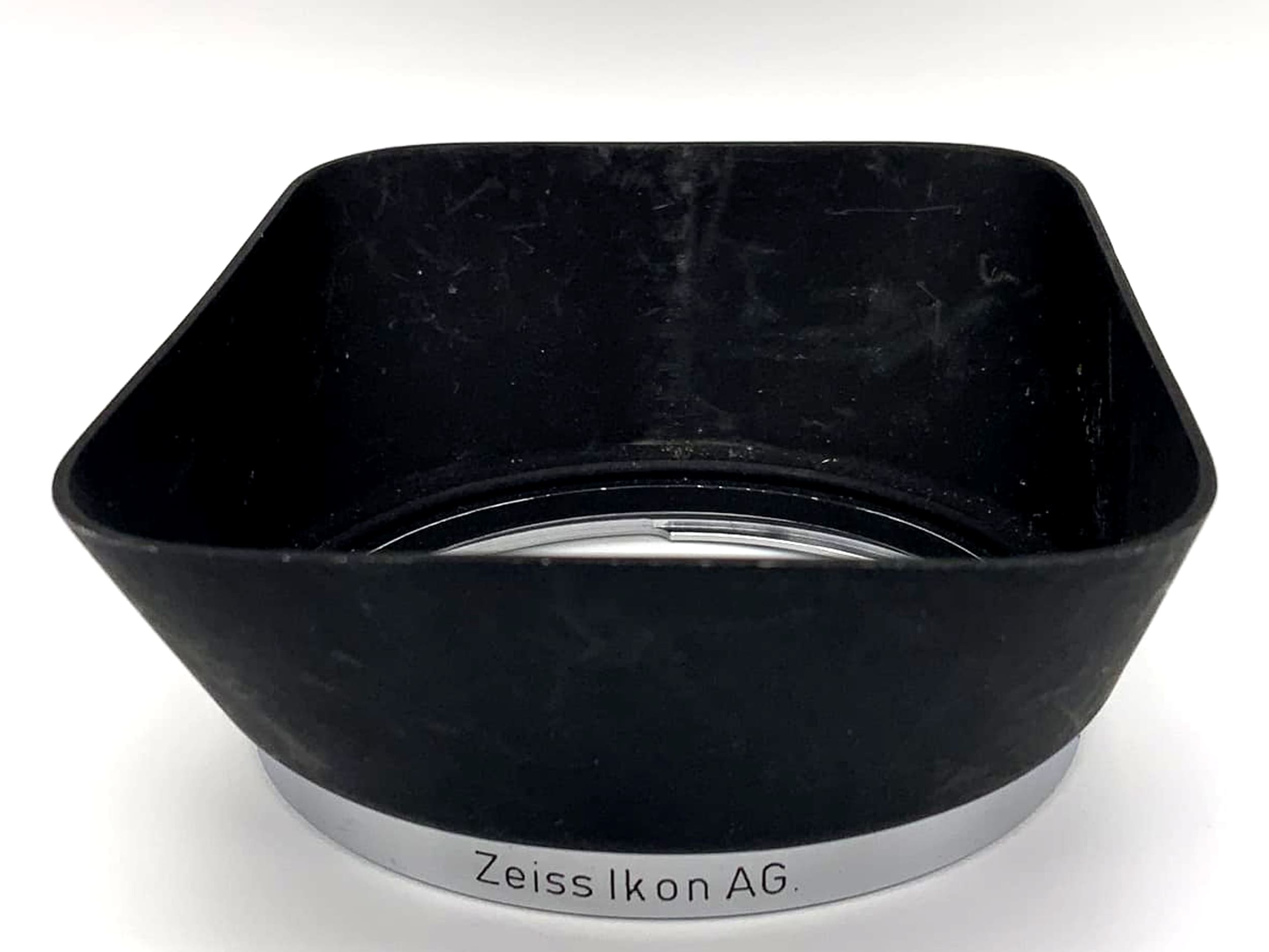 Pare-soleil Zeiss Ikon B56 f 21-35 mm, en métal noir, pour objectif Contarex