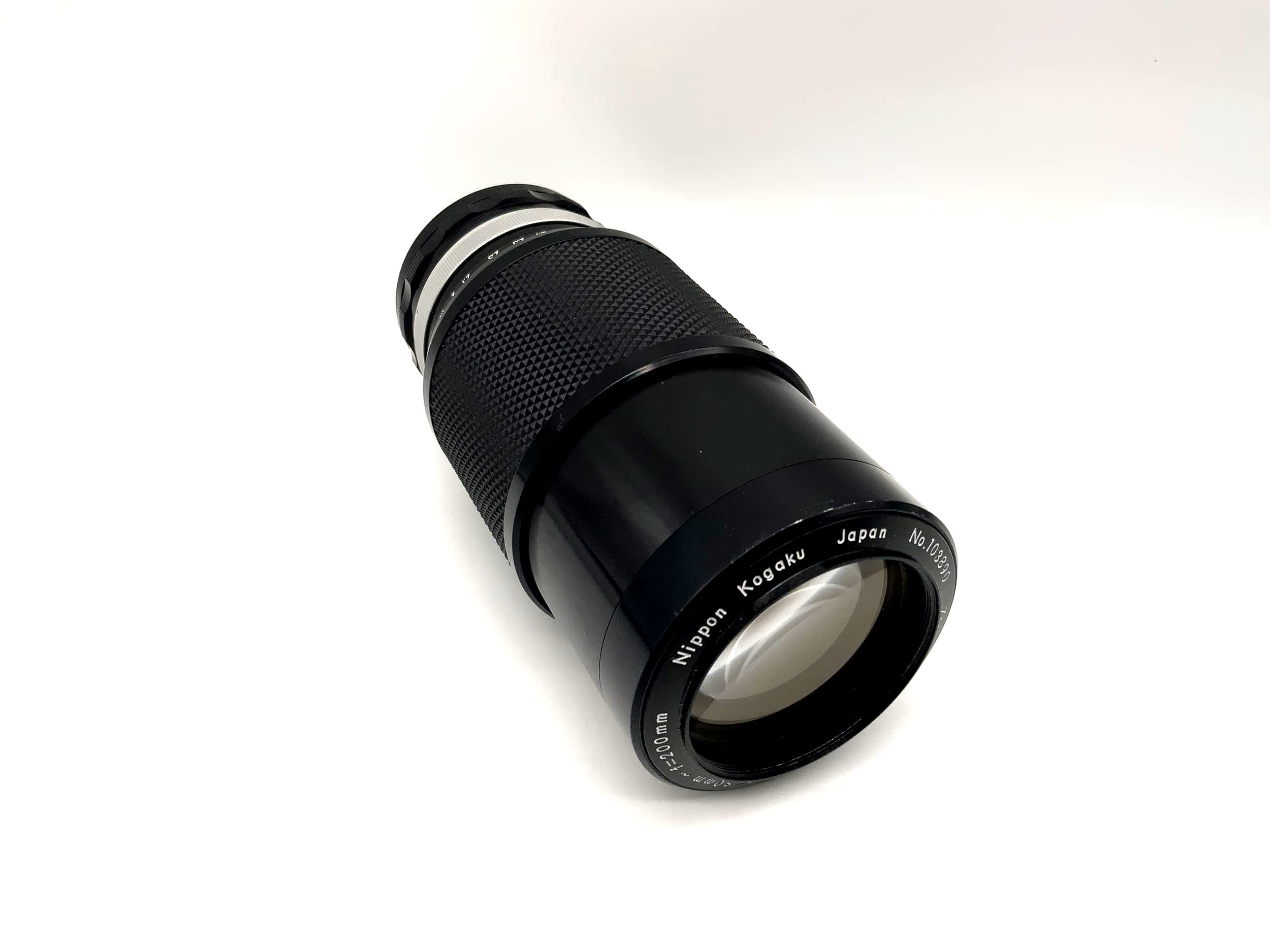 Nippon Kogaku 80-200mm 1:4.5 Lens Zoom-Nikkor Auto Camera Lens (Nikon F)