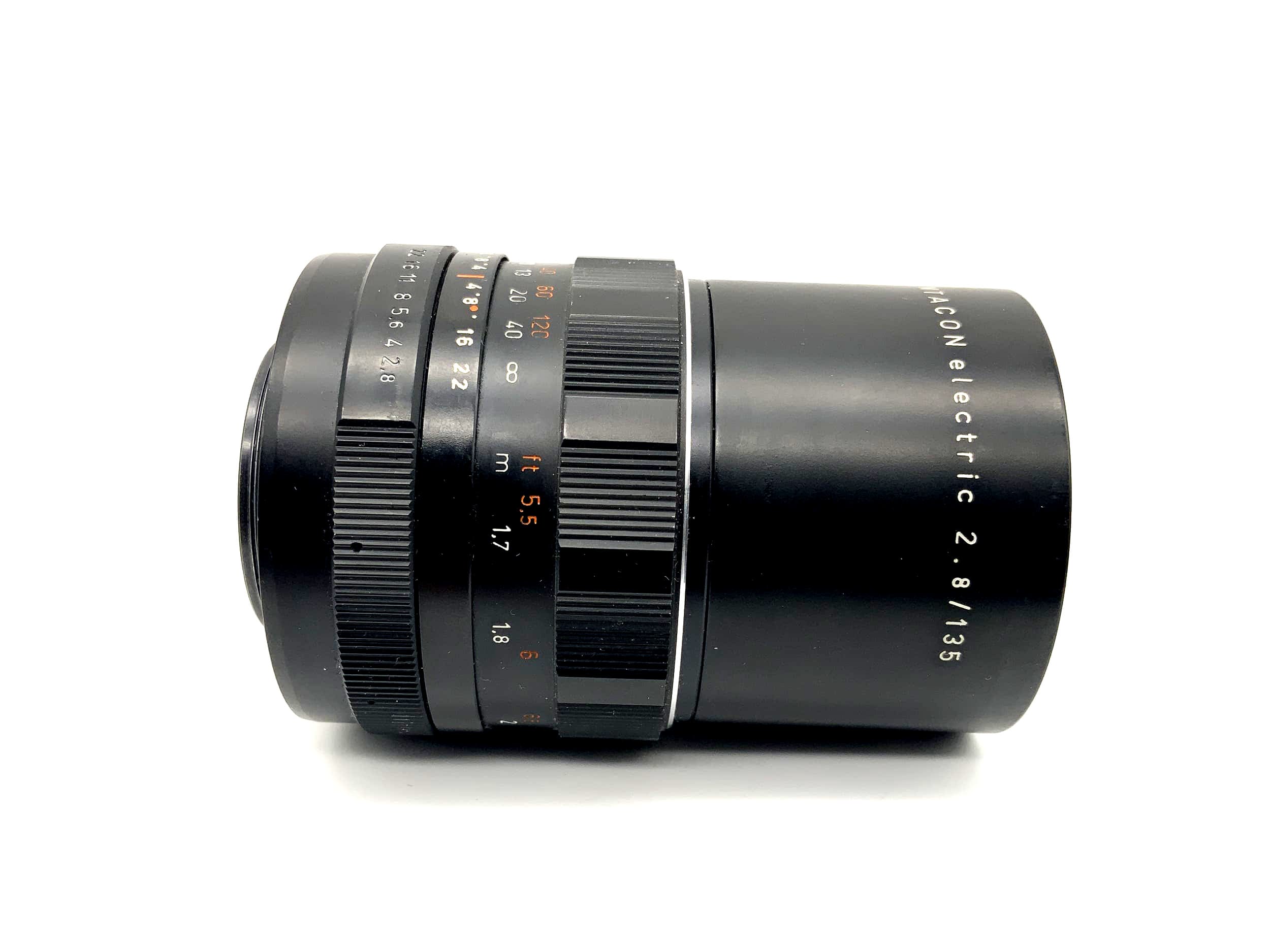 Objectif Pentacon 135 mm 1:2.8 pour appareil photo électrique (M42)