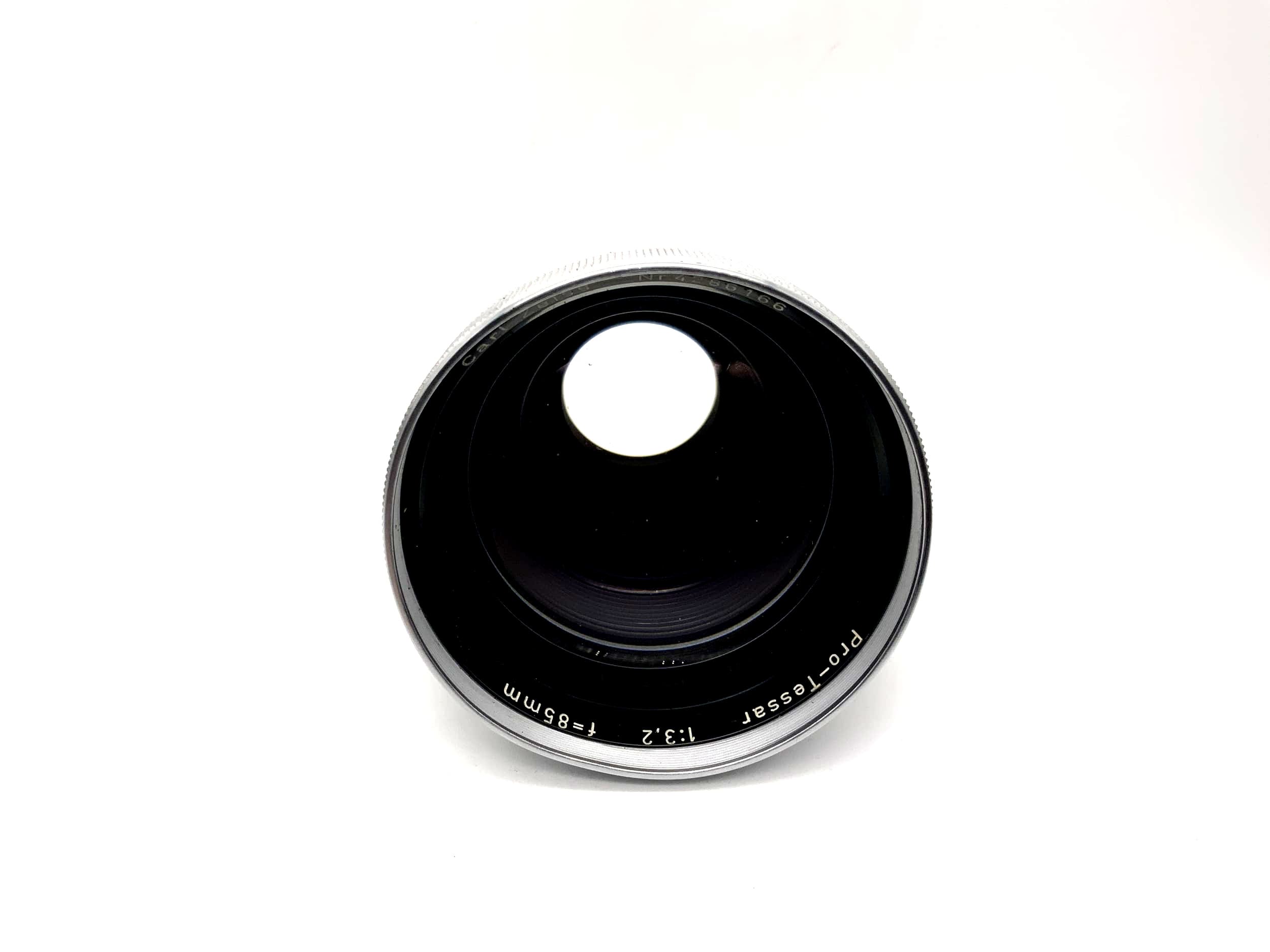 Objectif Carl Zeiss 85 mm 1:3.2 Pro Tessar pour appareil photo Contaflex (DKL)