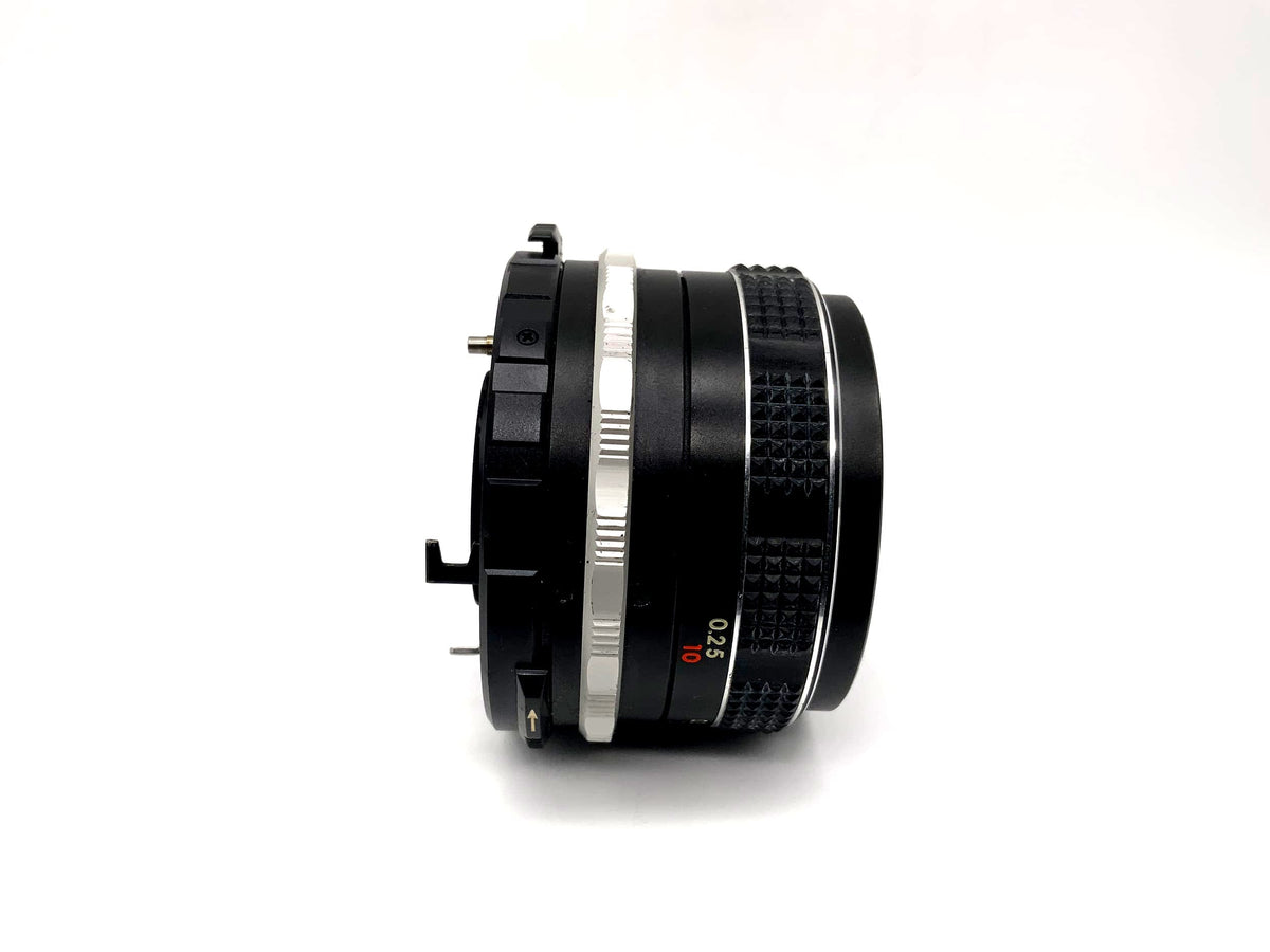 Objectif Miranda 28 mm 1:2.8 à correction automatique EC (monture Miranda)