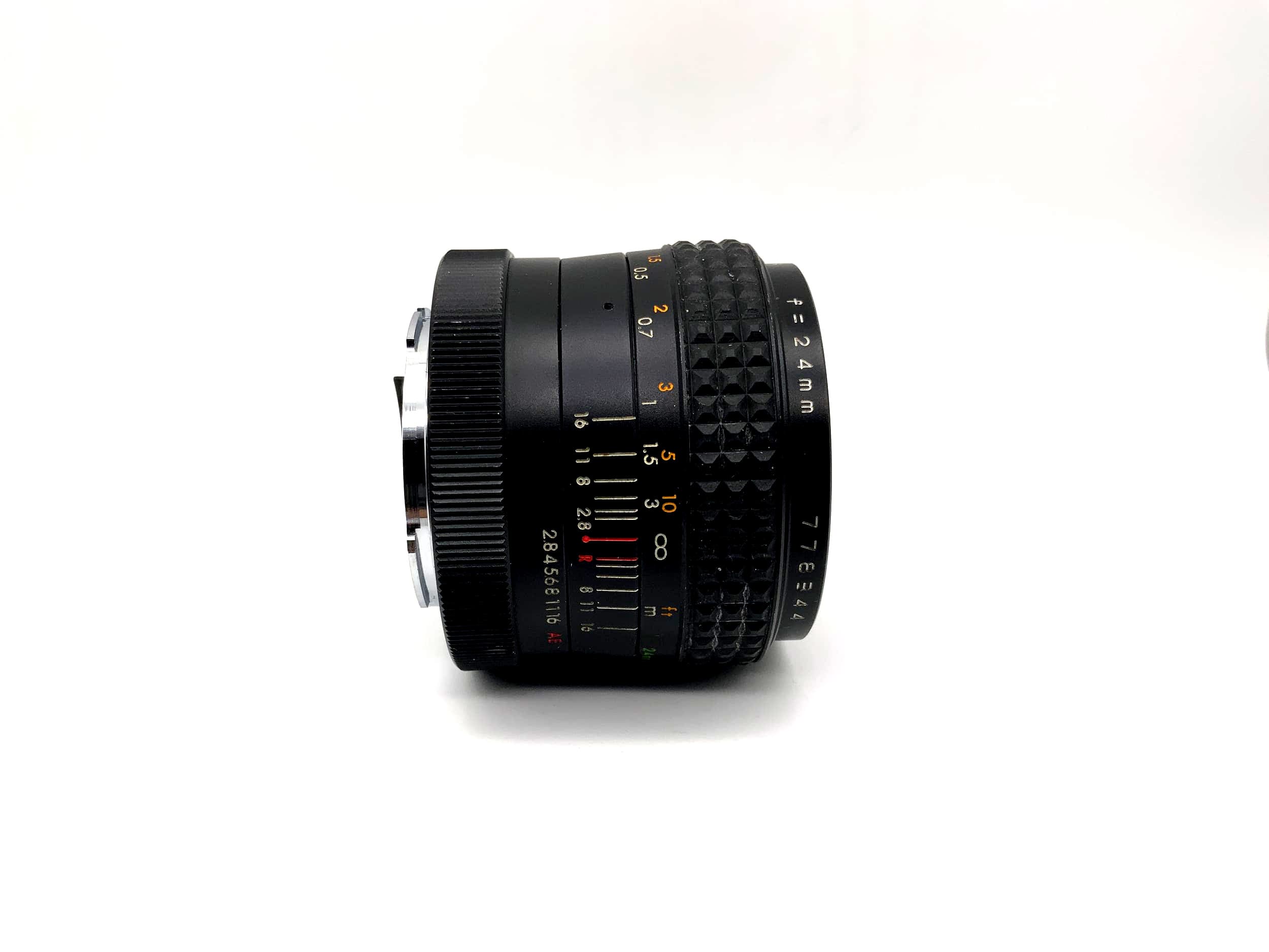 Objectif Makinon 24 mm 1:2.8 pour caméra de voiture (Konica AR)