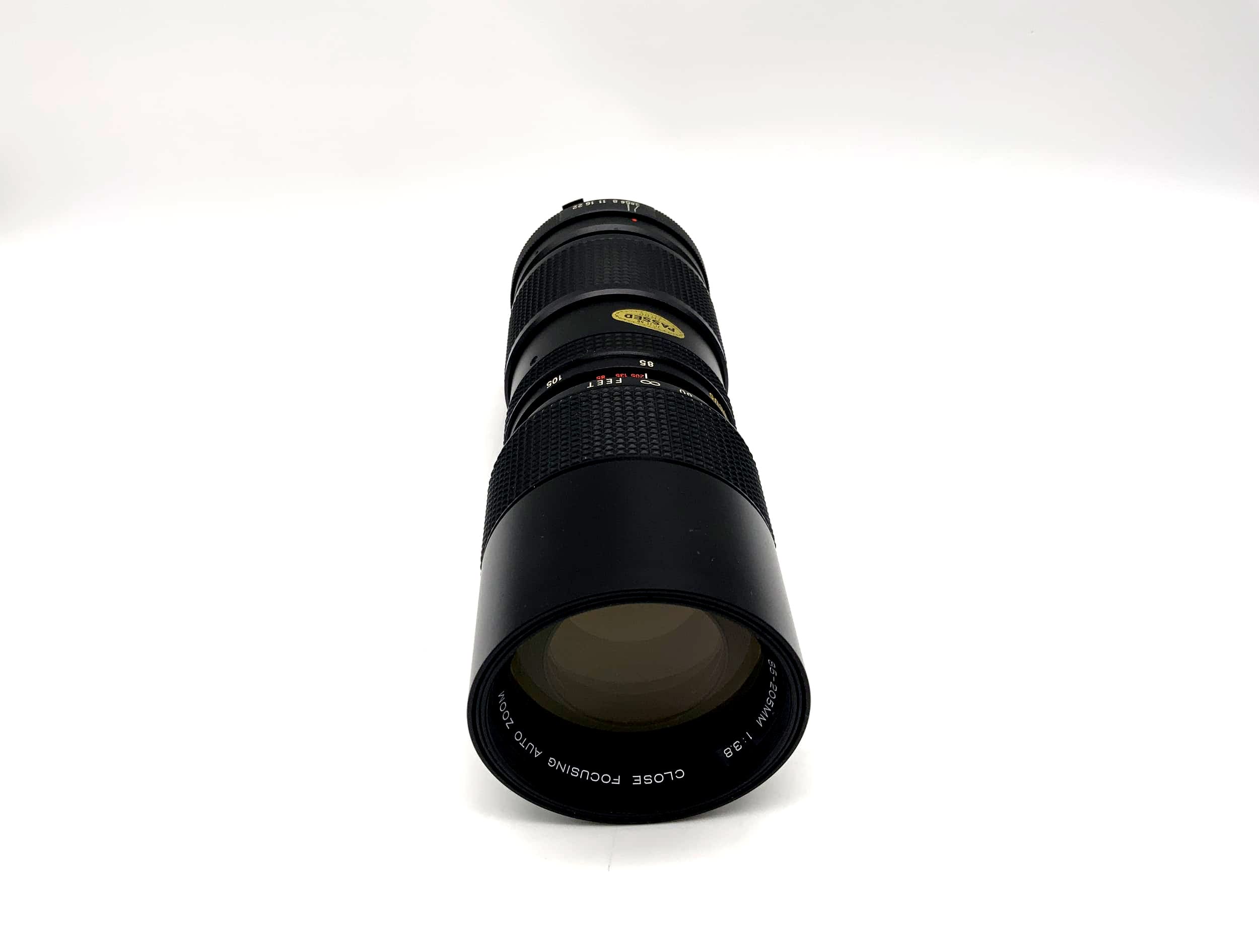 Objectif Vivitar 85-205 mm 1:3.8 à mise au point rapprochée et zoom automatique (Minolta MD)