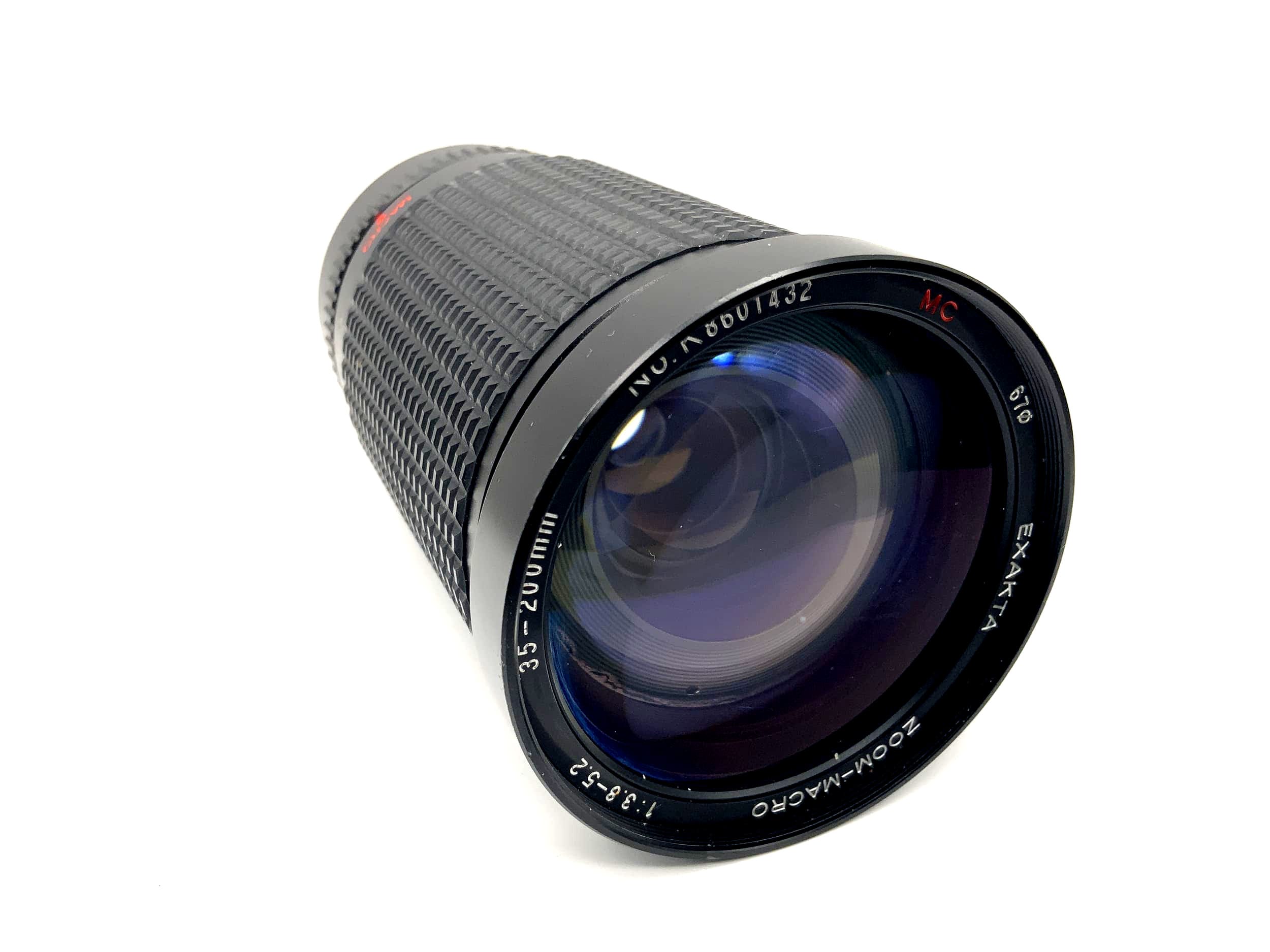 Objectif zoom macro Exakta 35-200 mm 1:3.8-5.2 avec traitement multicouche MC (Konica AR)