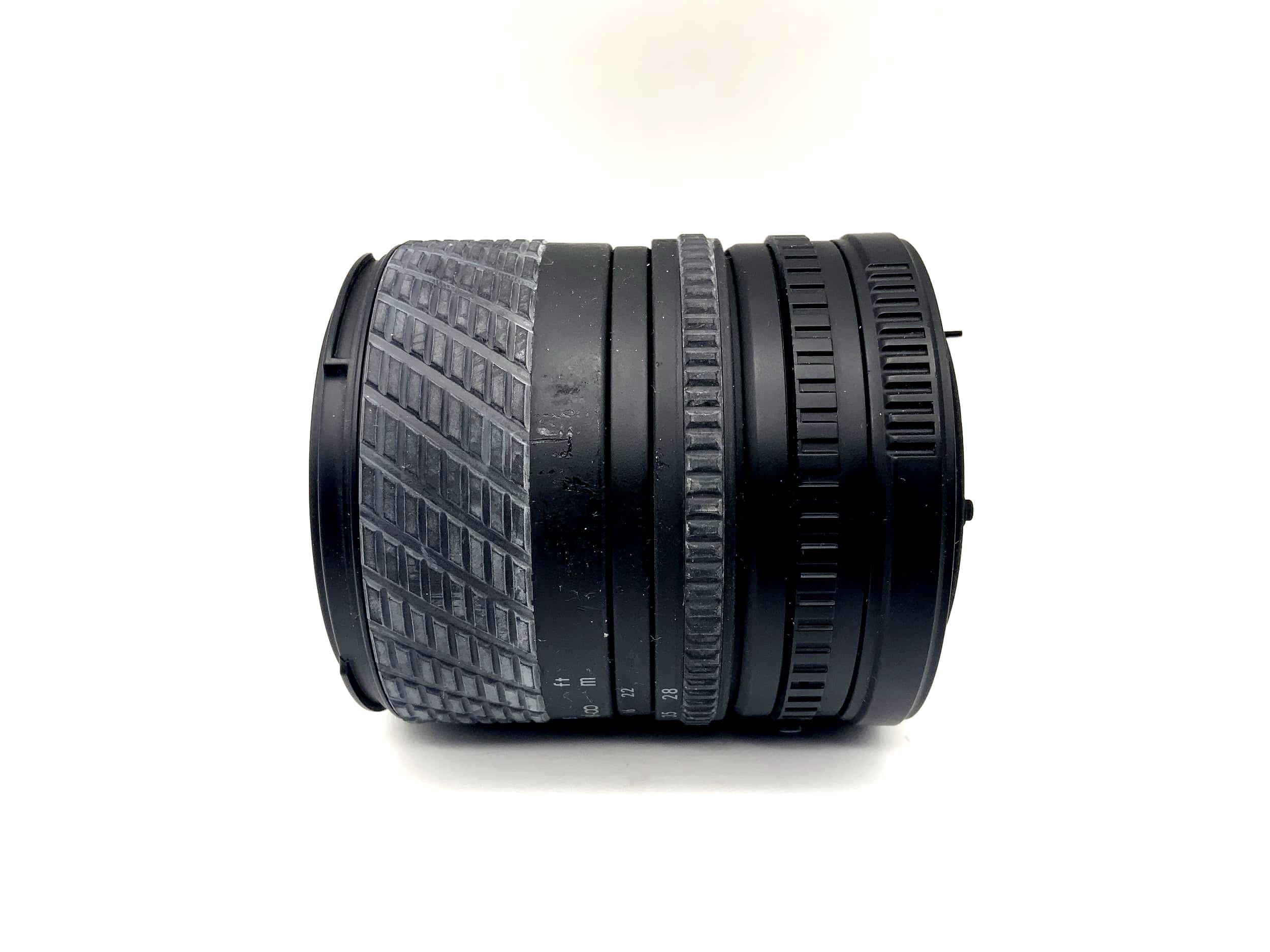 Objectif Sigma 28-70mm 1:3.5-4.5 UC Zoom multicouches (Canon FD)