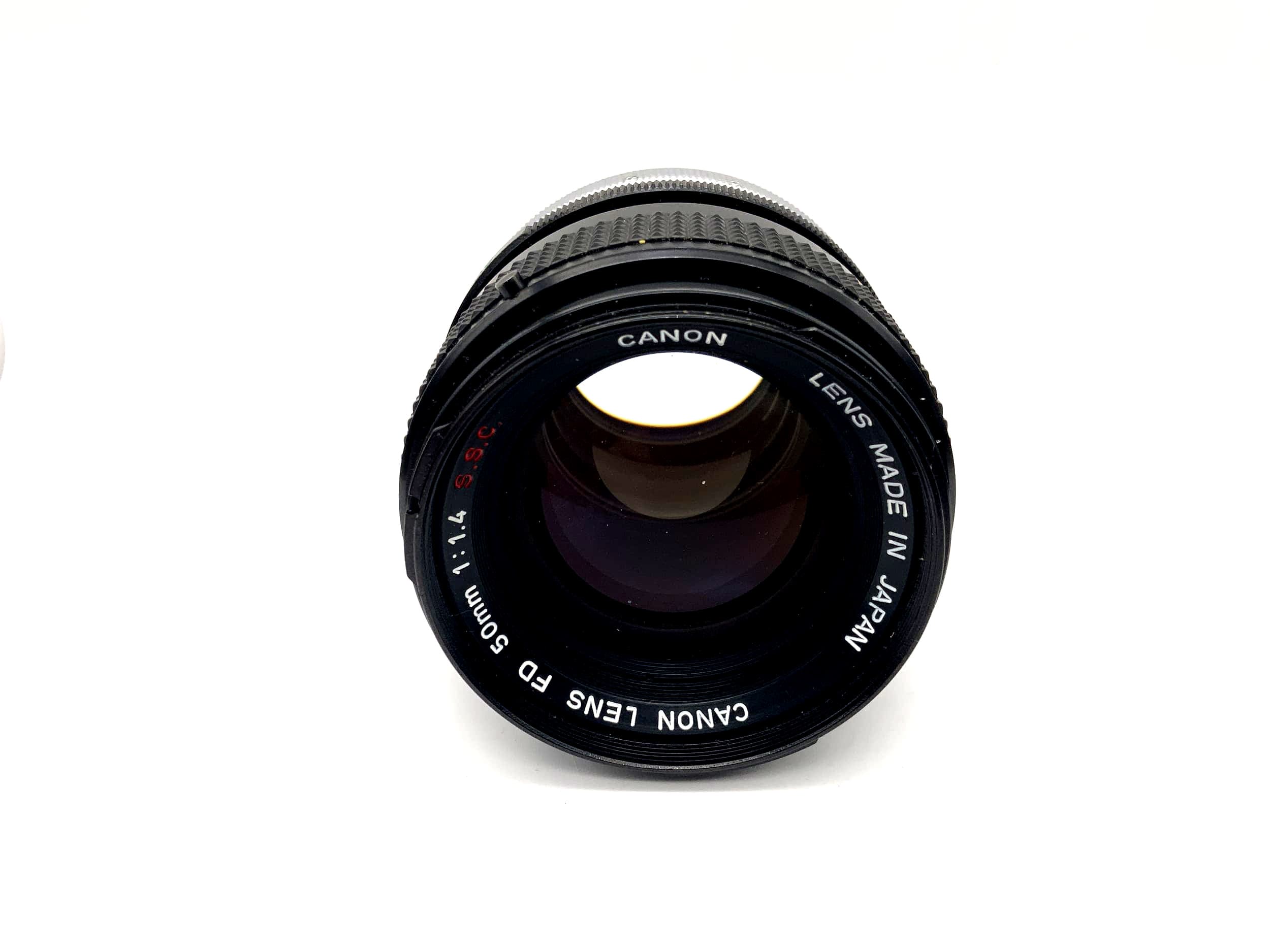 Objectif Canon 50 mm f/1.4 FD SSC (Canon FD) Lire le texte