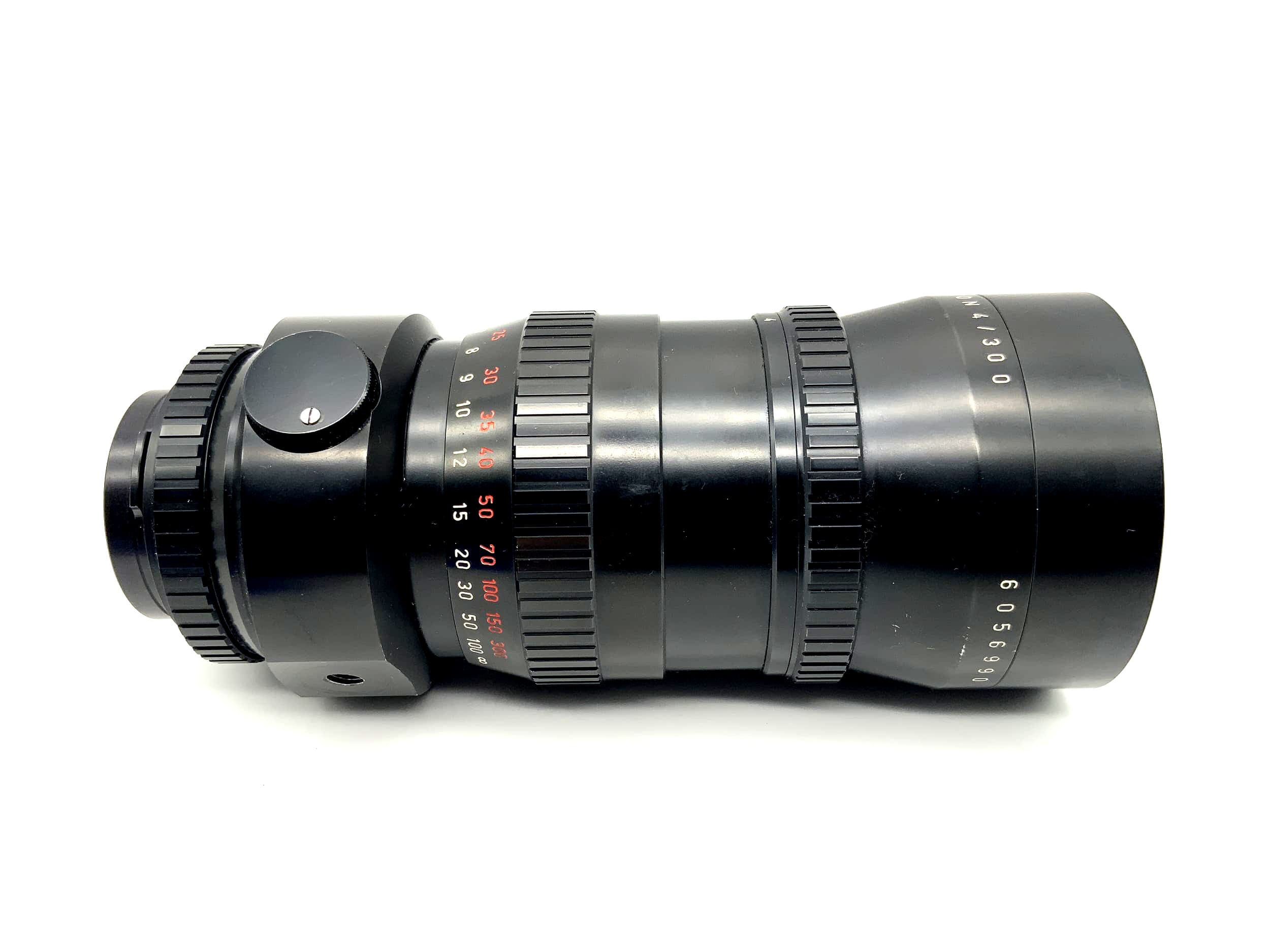 Objectif Pentacon 300 mm 1:4 à 19 lamelles, également connu sous le nom d'objectif Orestegor (Pentacon Six) !Brouillard !