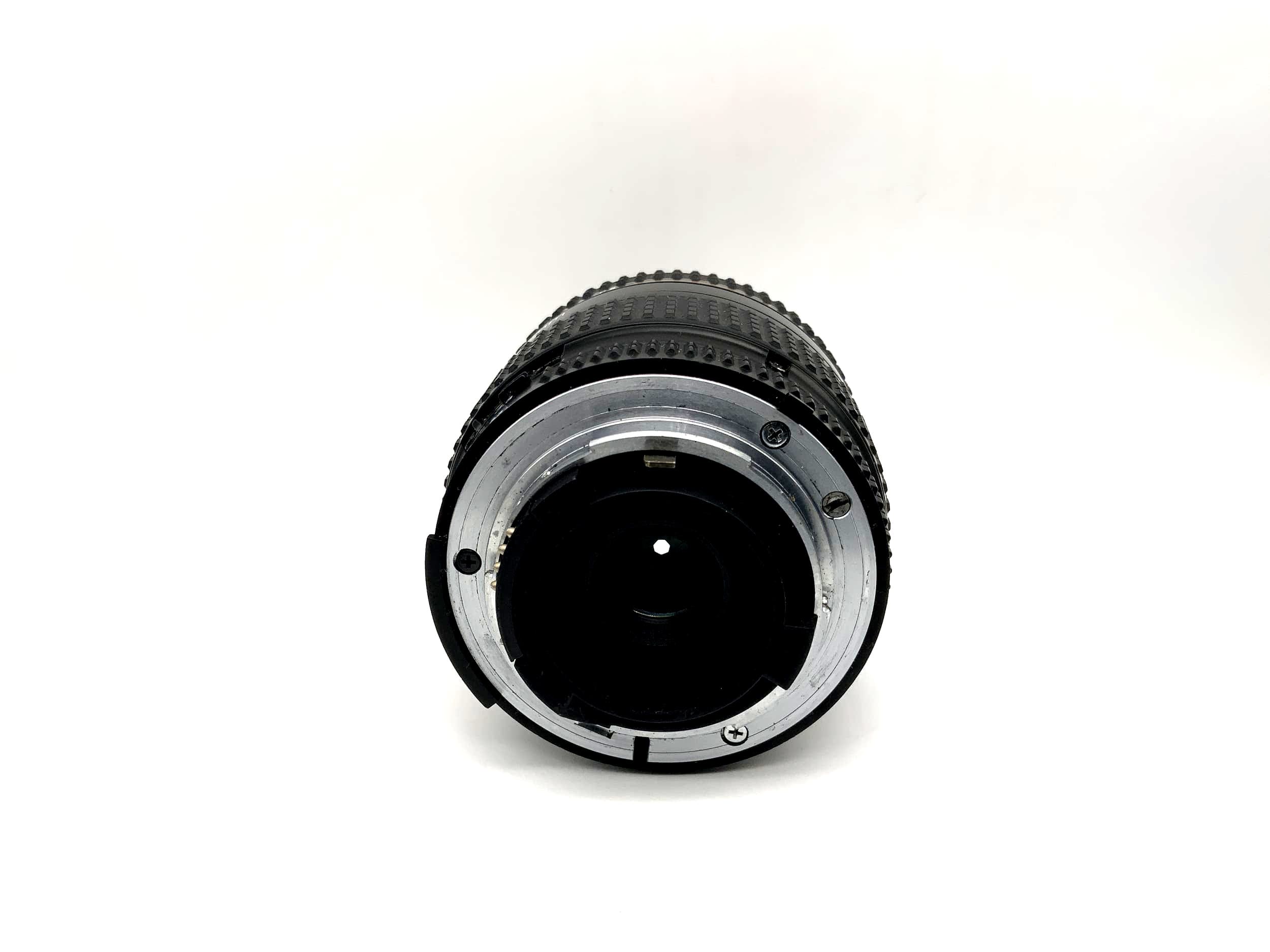 Objectif Nikon 35-70 mm 1:3,3-4,5 AF Nikkor pour appareil photo (Nikon AF)
