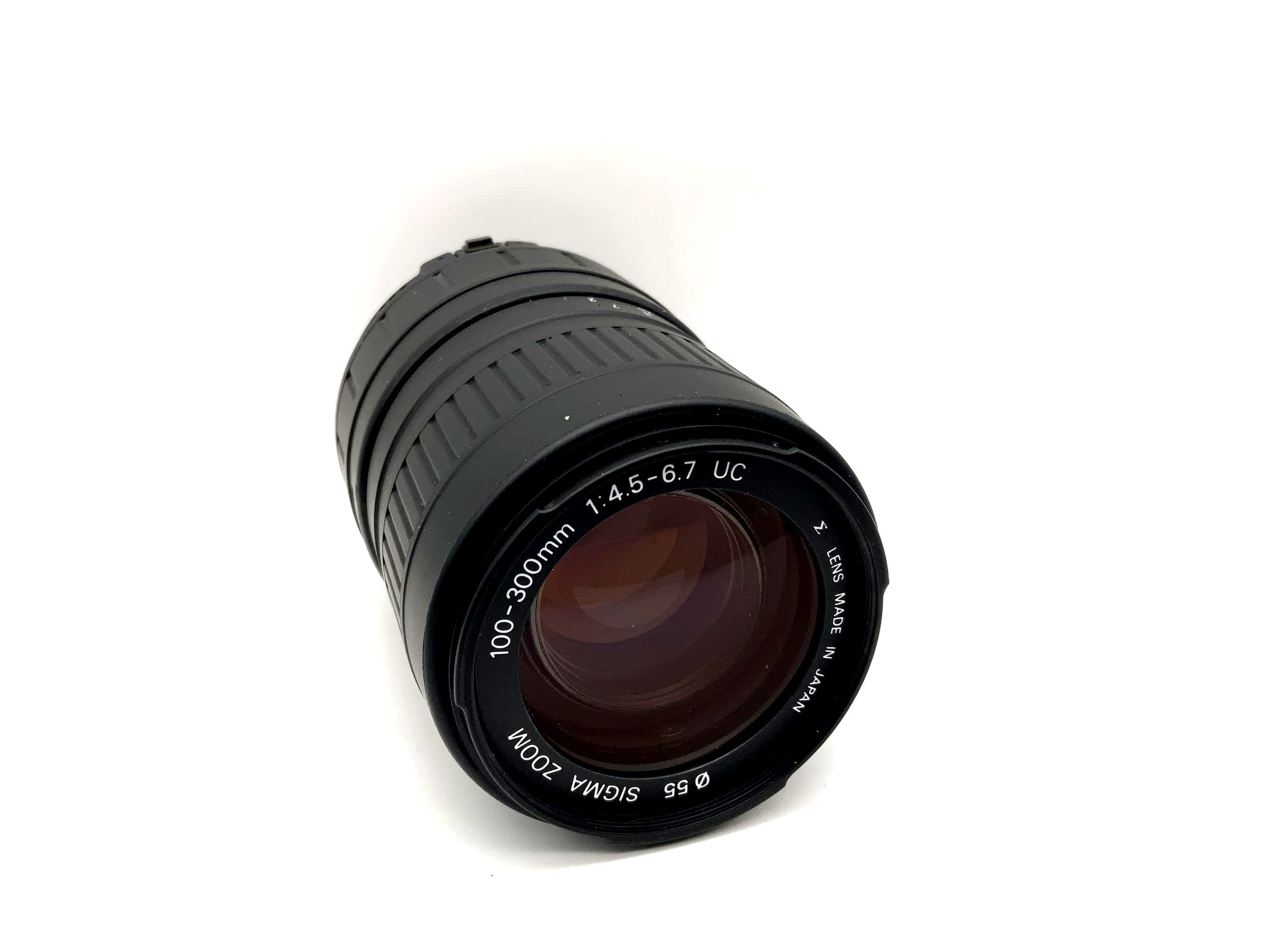 Objectif Sigma 100-300mm 1:4.5-6.7 UC Zoom D pour appareil photo (Nikon AF)