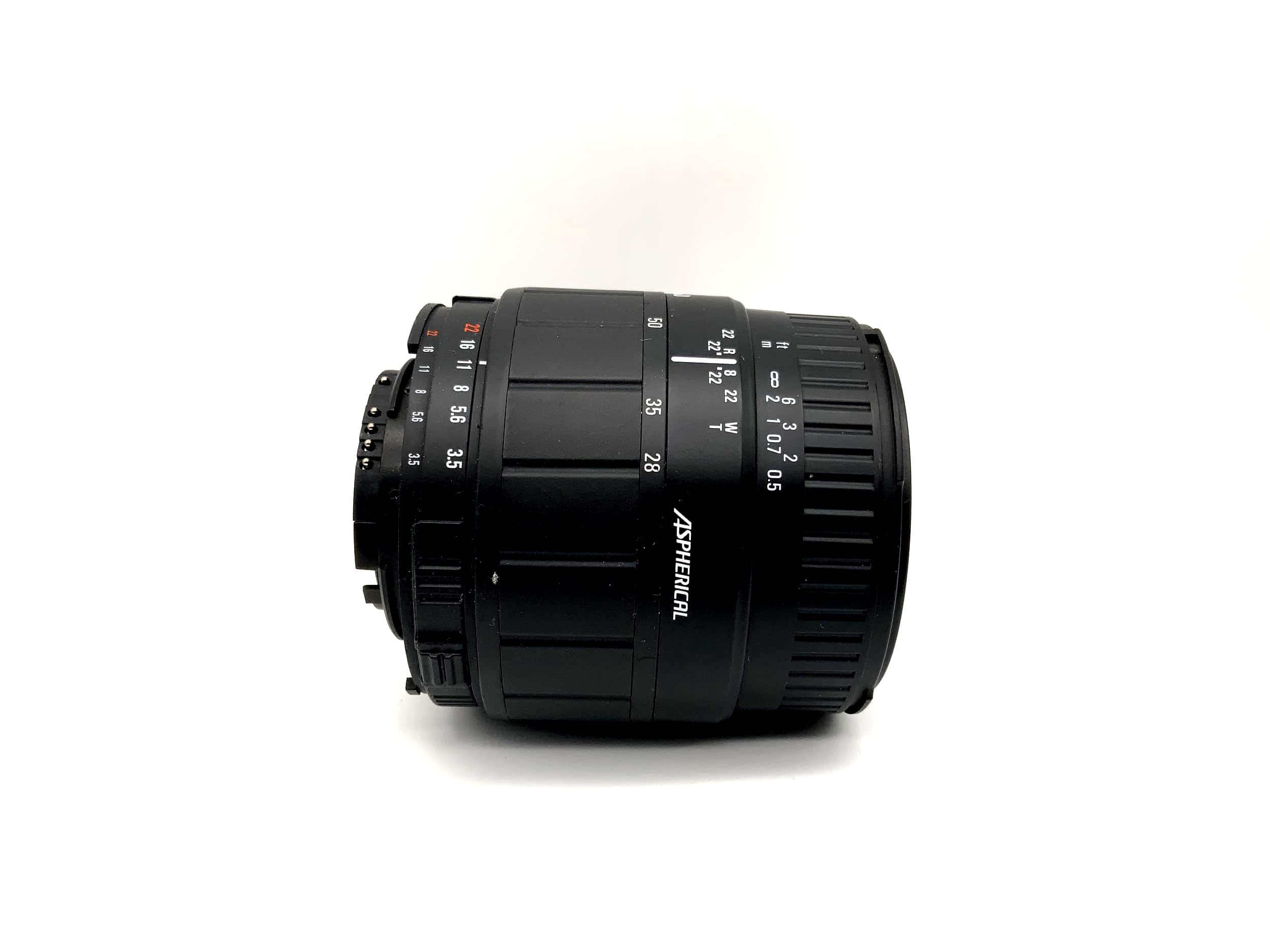 Objectif zoom Sigma 28-80 mm 1:3.5-5.6, lentille asphérique D (Nikon AF)