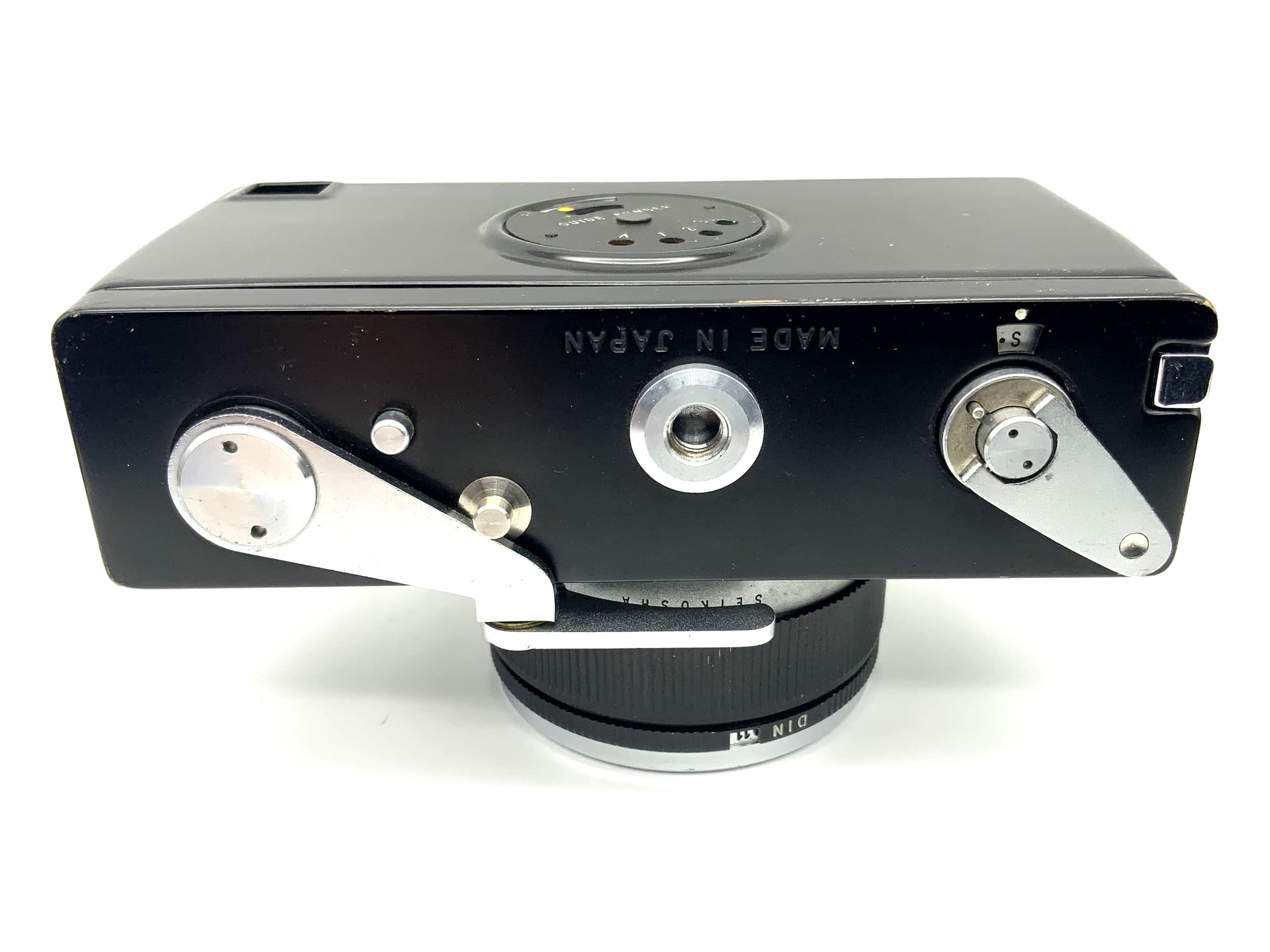 Ricoh Ricohmatic 35 viewfinder camera with Kominar 1:2.8 f=4cm