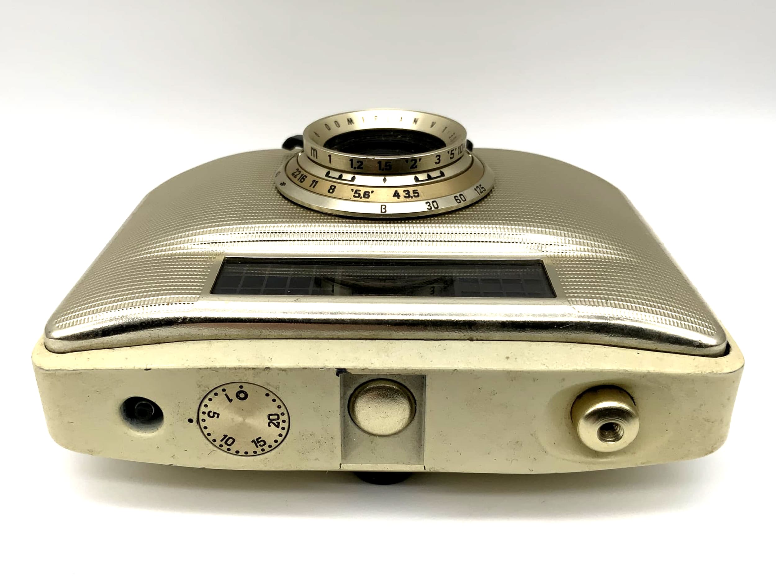 Pentacon Penti II rangefinder camera with Meyer Optik Domiplan V 1:3.5/30 gold/beige