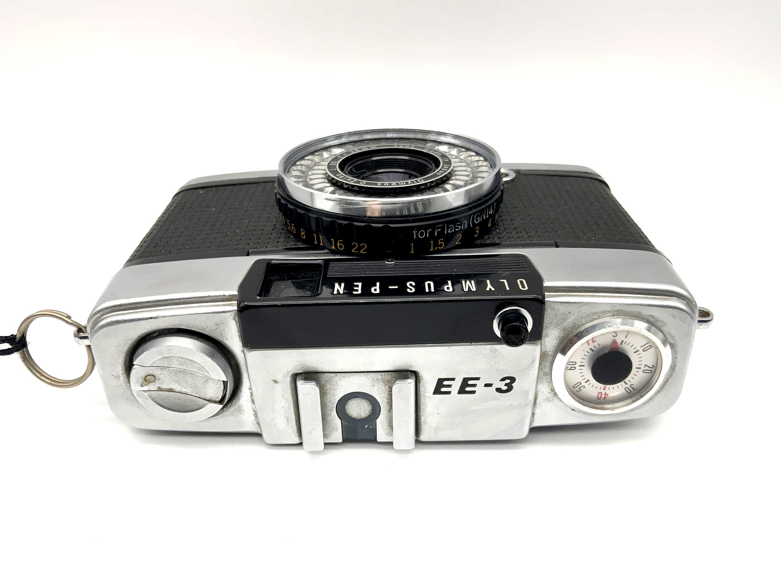 Appareil photo Olympus Pen EE-3 avec viseur et objectif D.Zuiko 1:3.5 f=28 mm