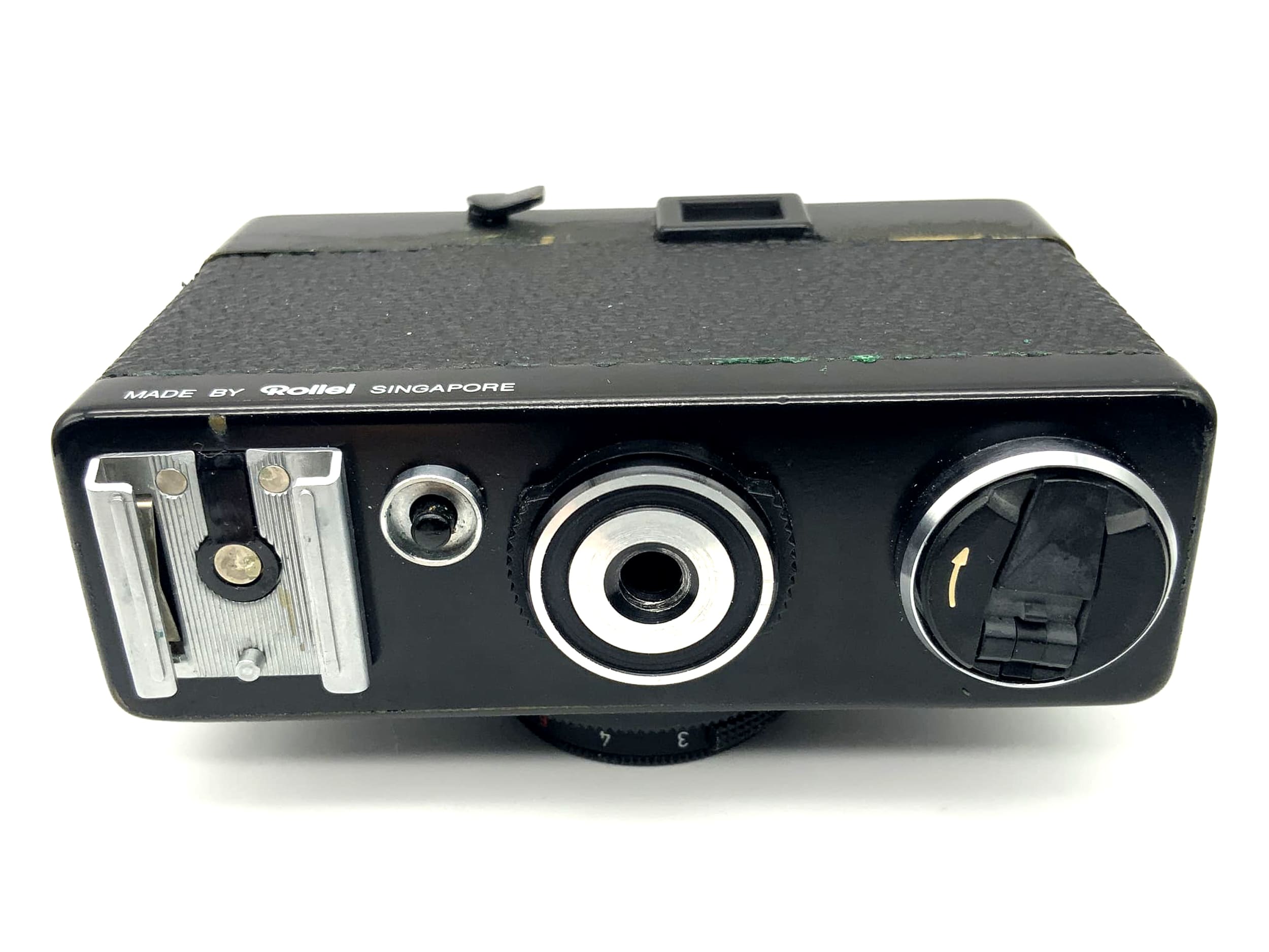 Rollei B 35 viewfinder camera with Triotar 3.5/40 compact camera analog camera