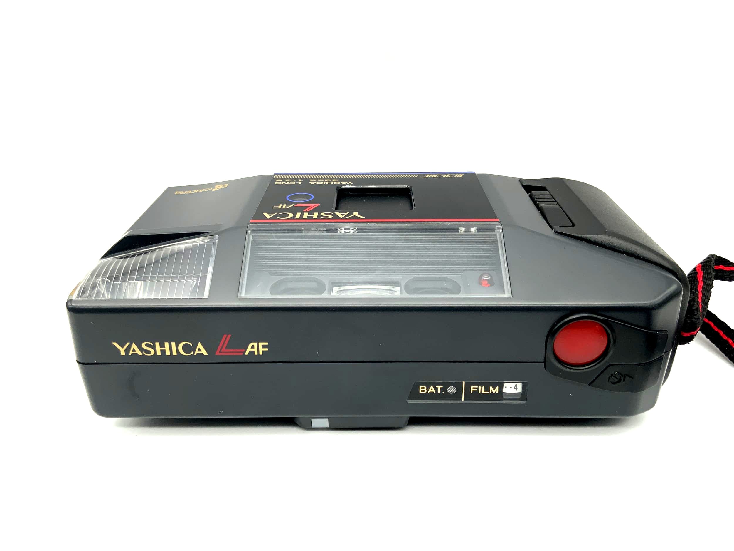Appareil photo compact Yashica L AF avec objectif Yashica 32 mm f/3.5 DX, format 35 mm.