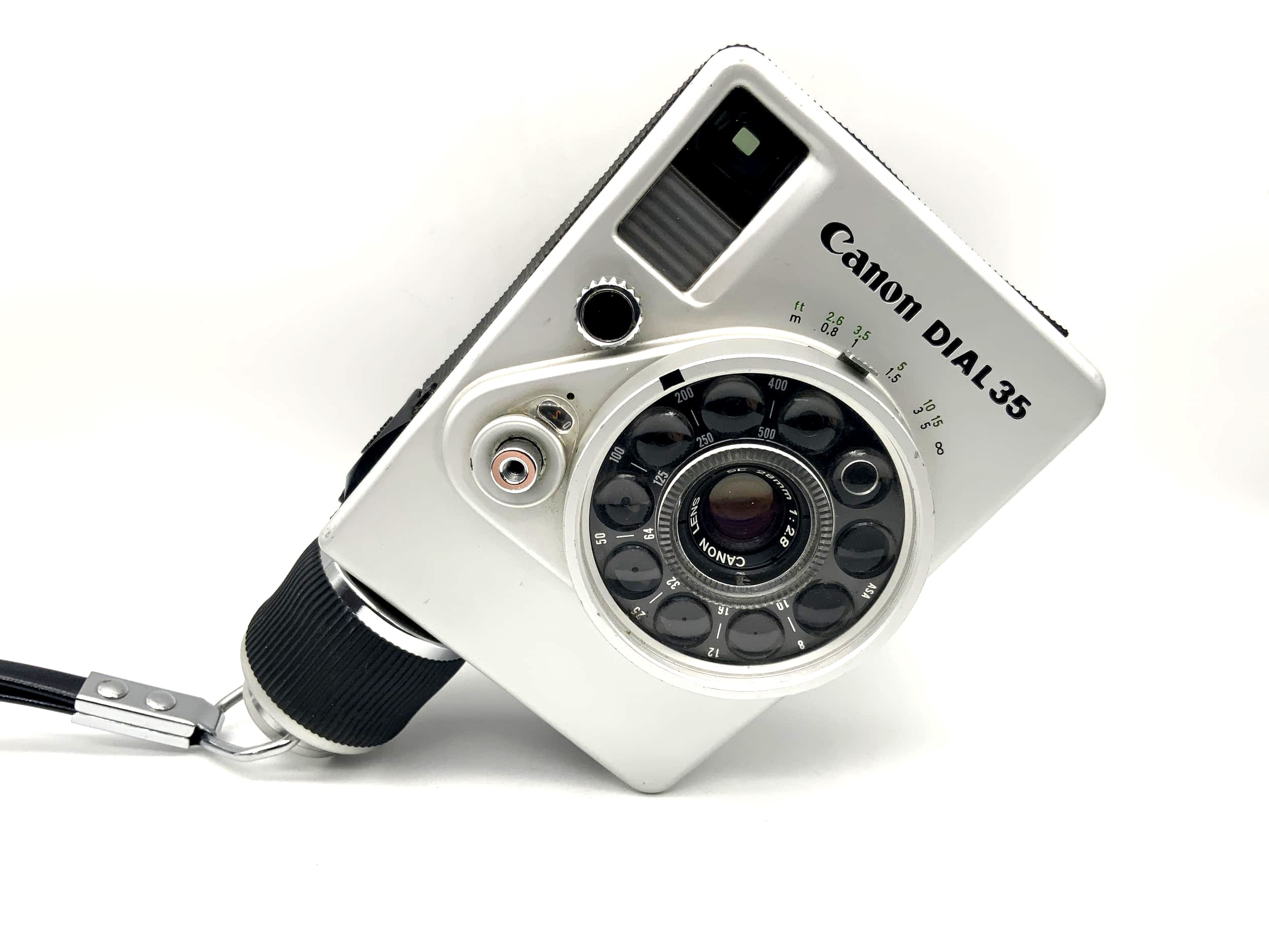 Canon Dial 35 viewfinder camera with Canon Lens SE 28mm 1:2.8 35mm