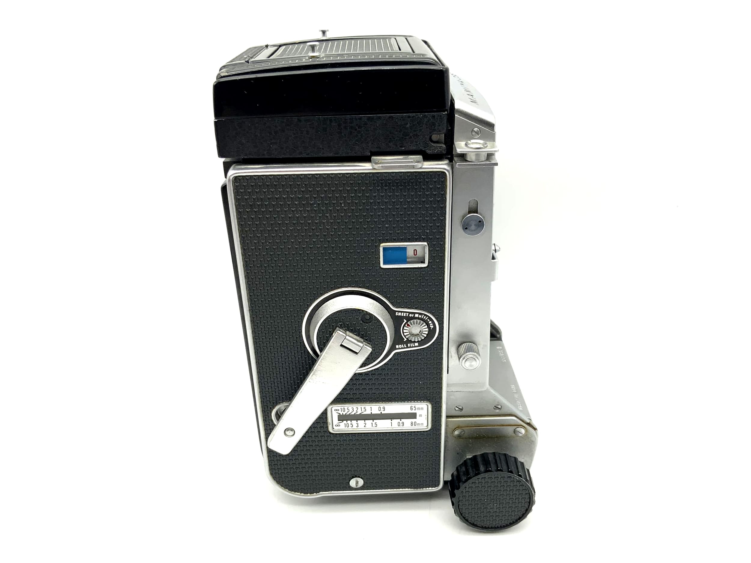 Mamiya C33 professional TLR 6x6 body, drop damage, twin-lens reflex camera