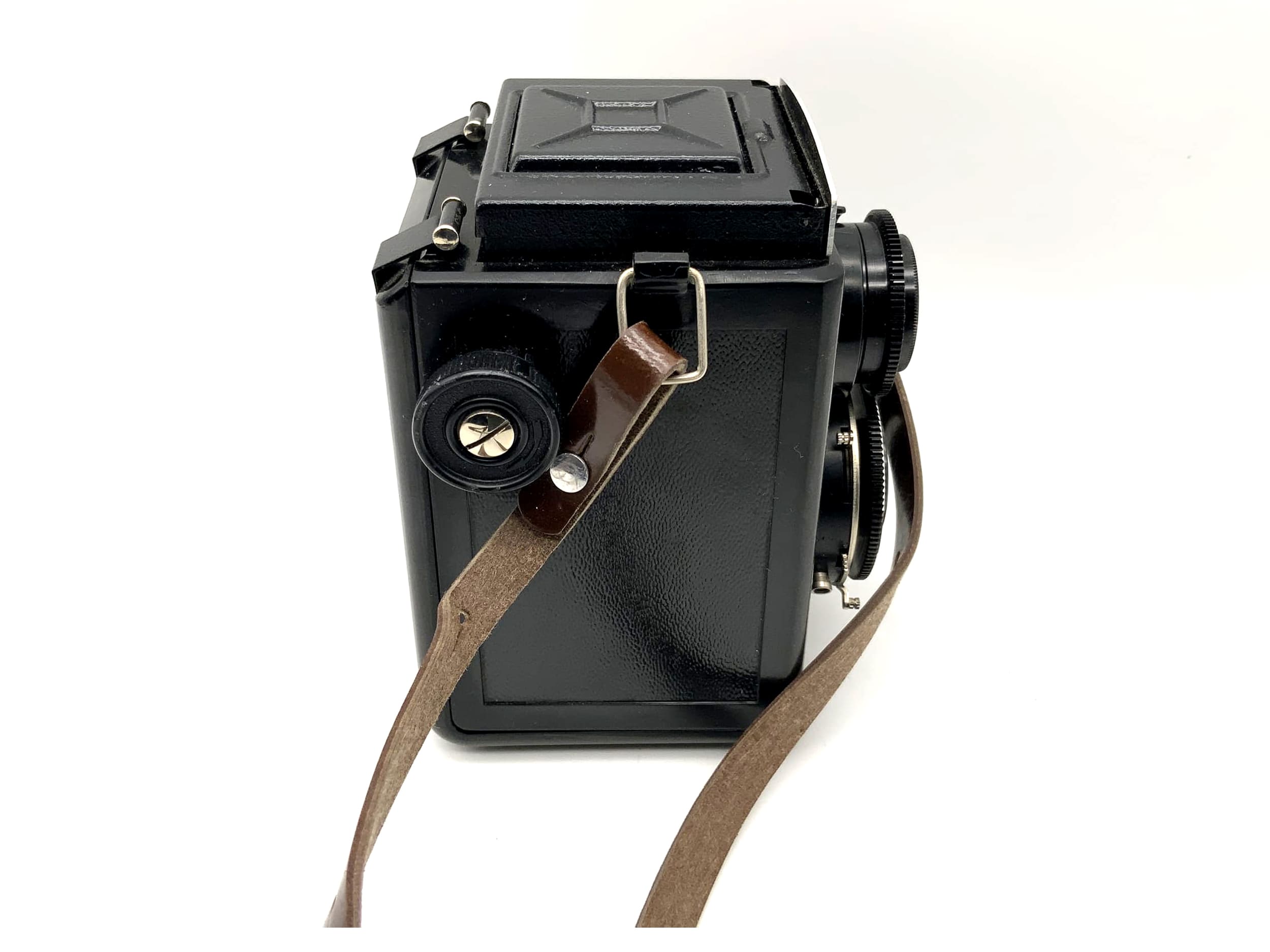 Lomo Lubitel 2 TLR with T-22 4.5/75 USSR medium format 6x6 twin-lens reflex camera